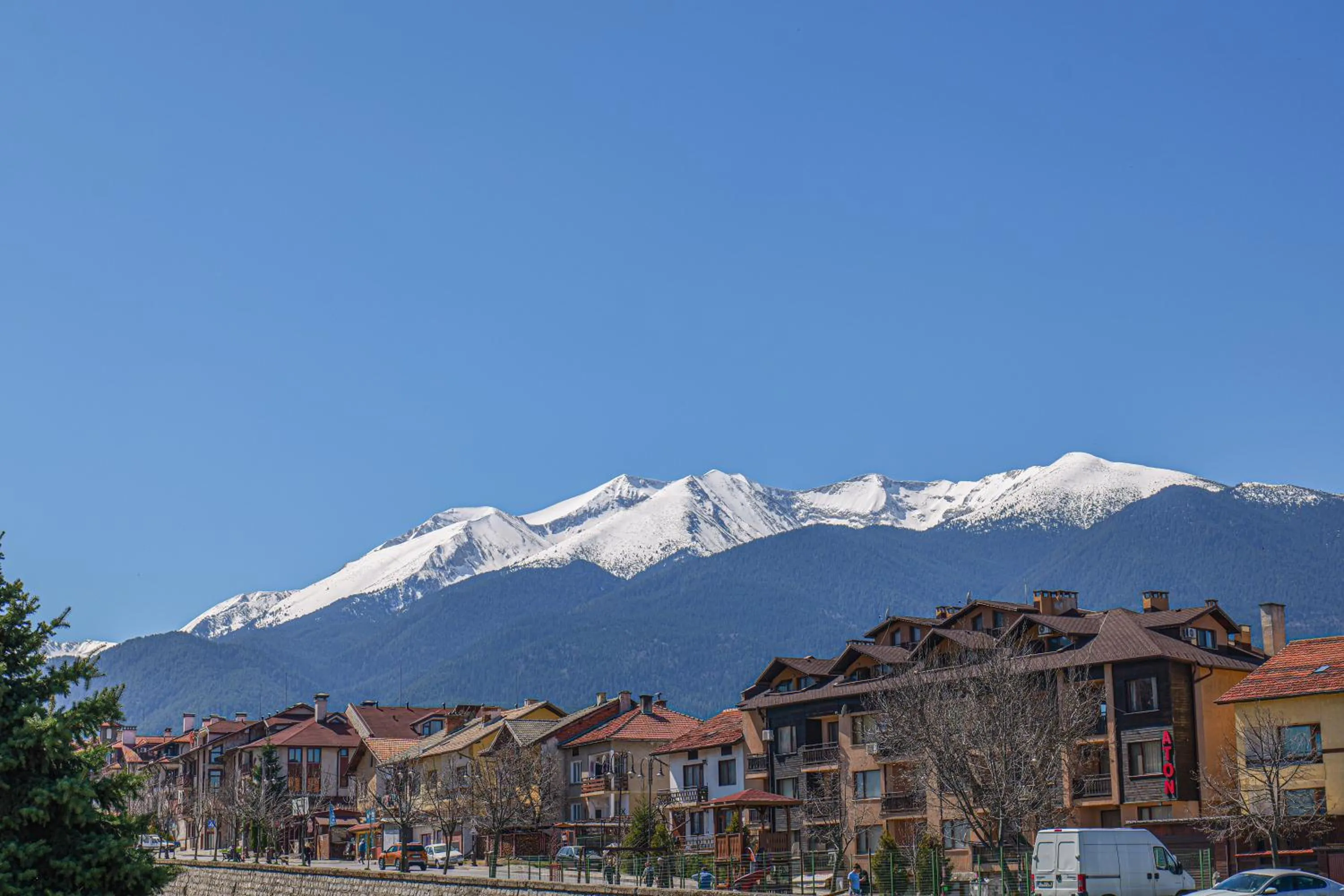 Mountain view in Riverside Boutique Hotel