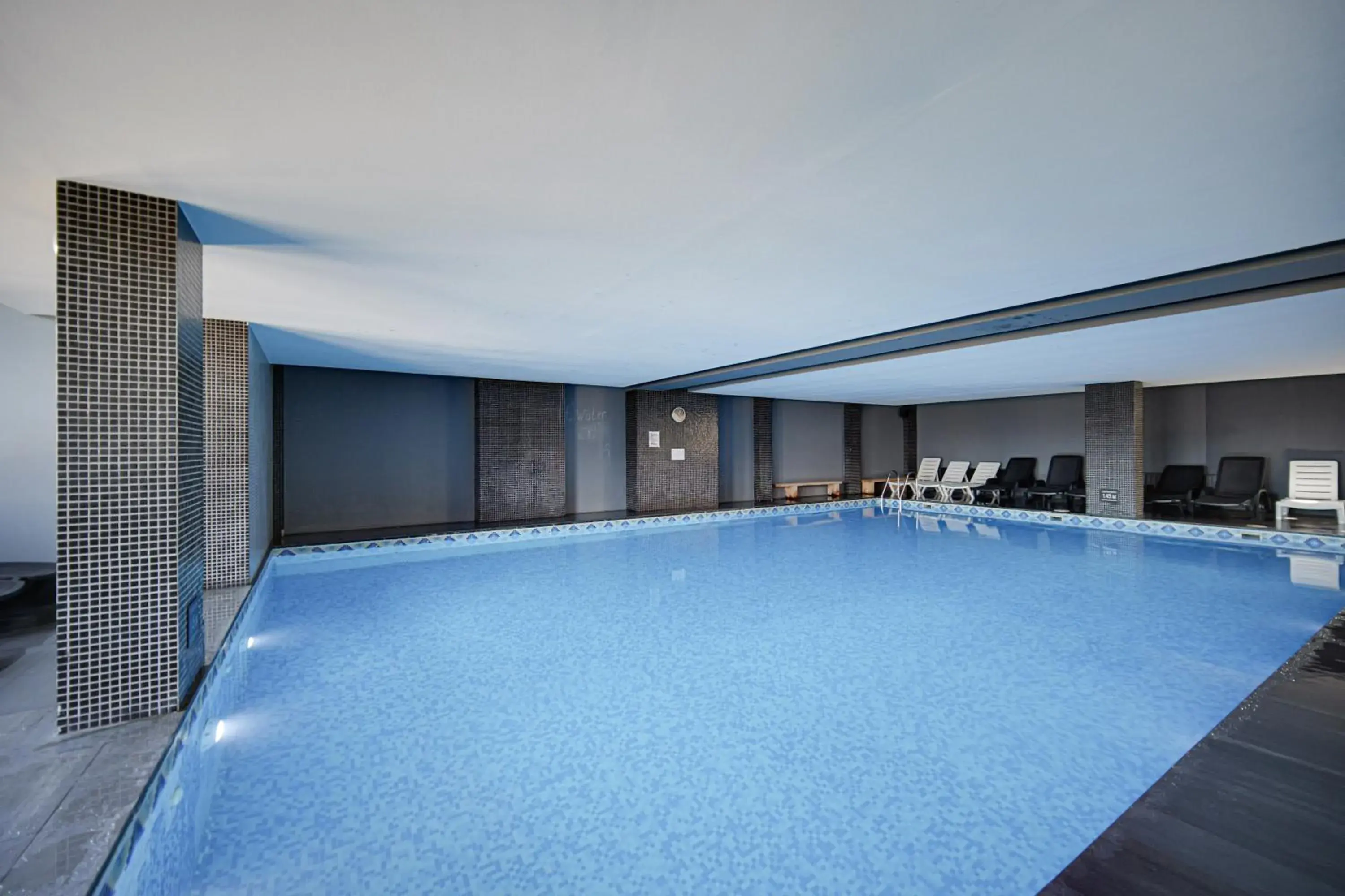 Pool view in Riverside Boutique Hotel Pool view in Riverside Boutique Hotel