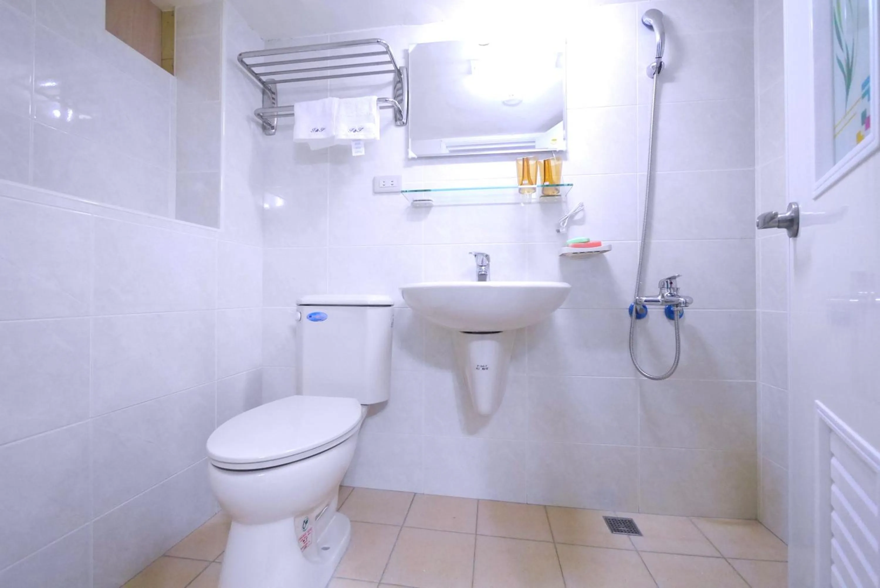 Shower in Traveler Station