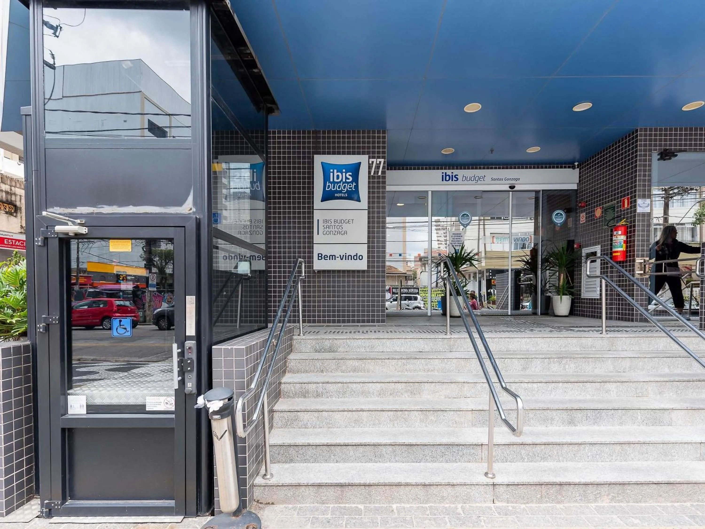 Property building in ibis budget Santos Gonzaga