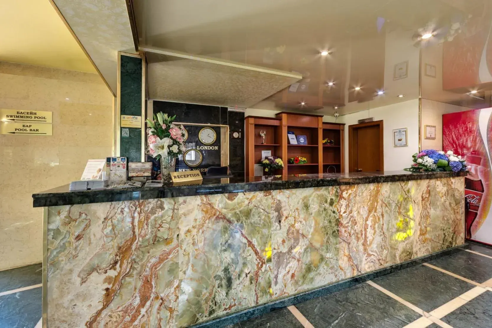 Day in Hotel Montecito Day in Hotel Montecito