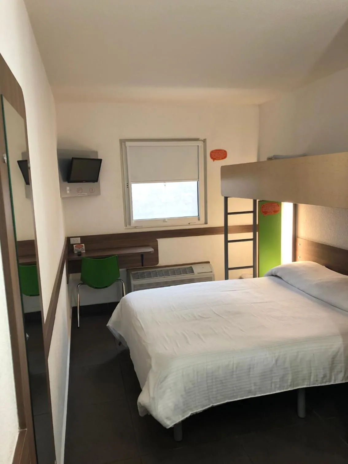 Photo of the whole room, Bed in Hotel Hi ! Torreon Aeropuerto-Galerías