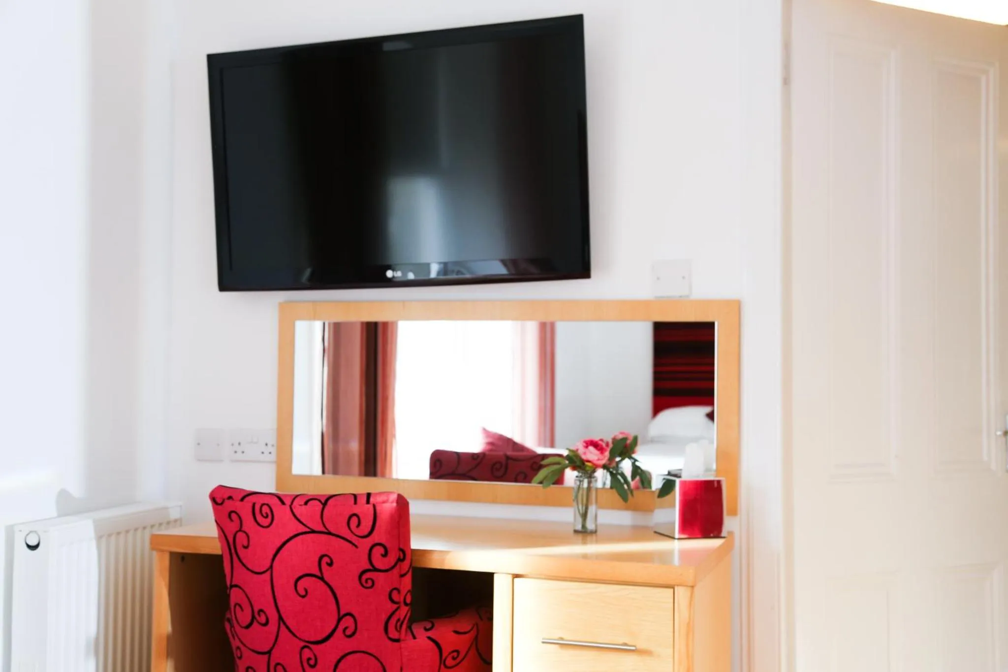 TV and multimedia in ClubHouse B& B