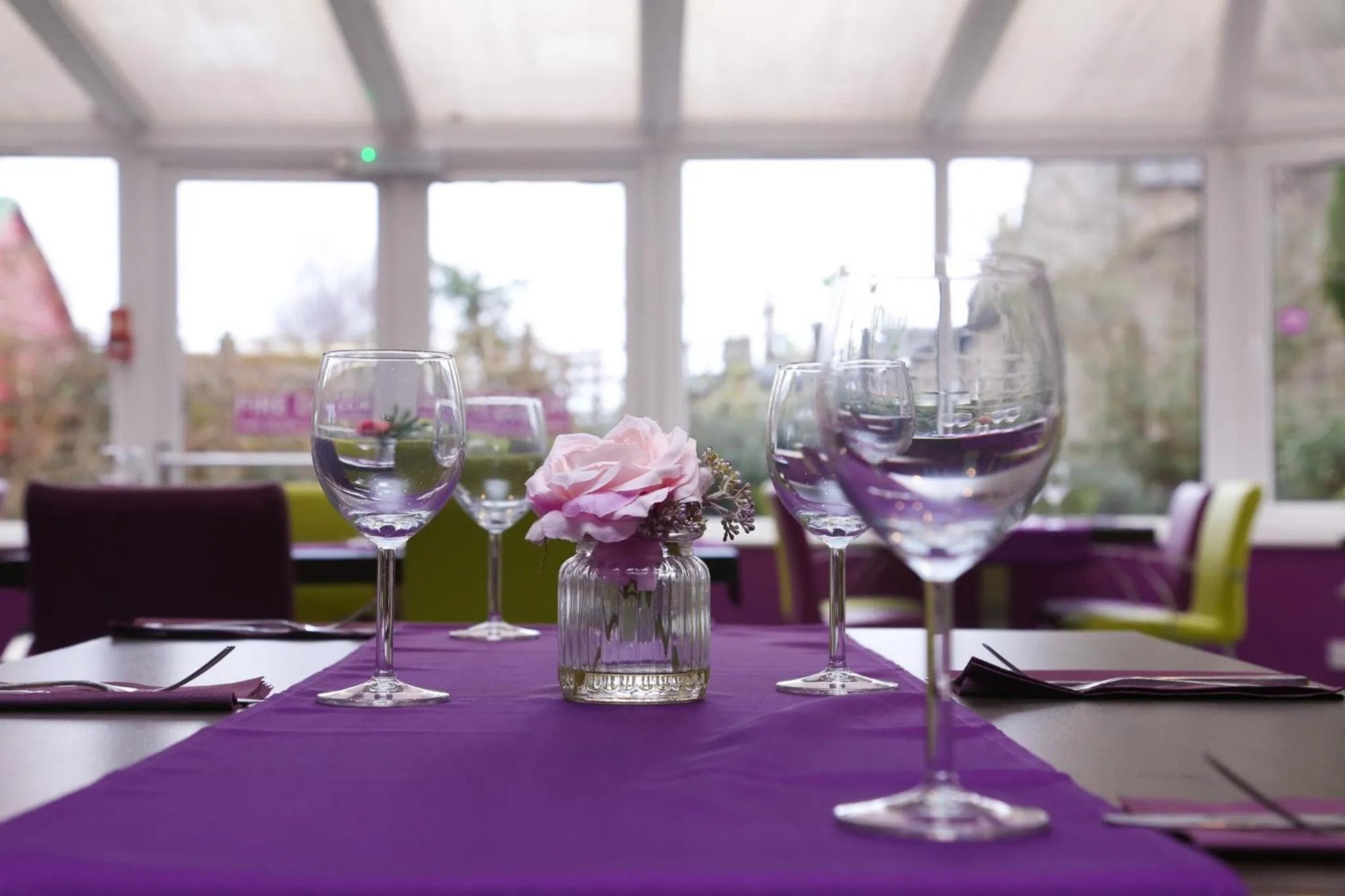 Restaurant/places to eat in ClubHouse B& B