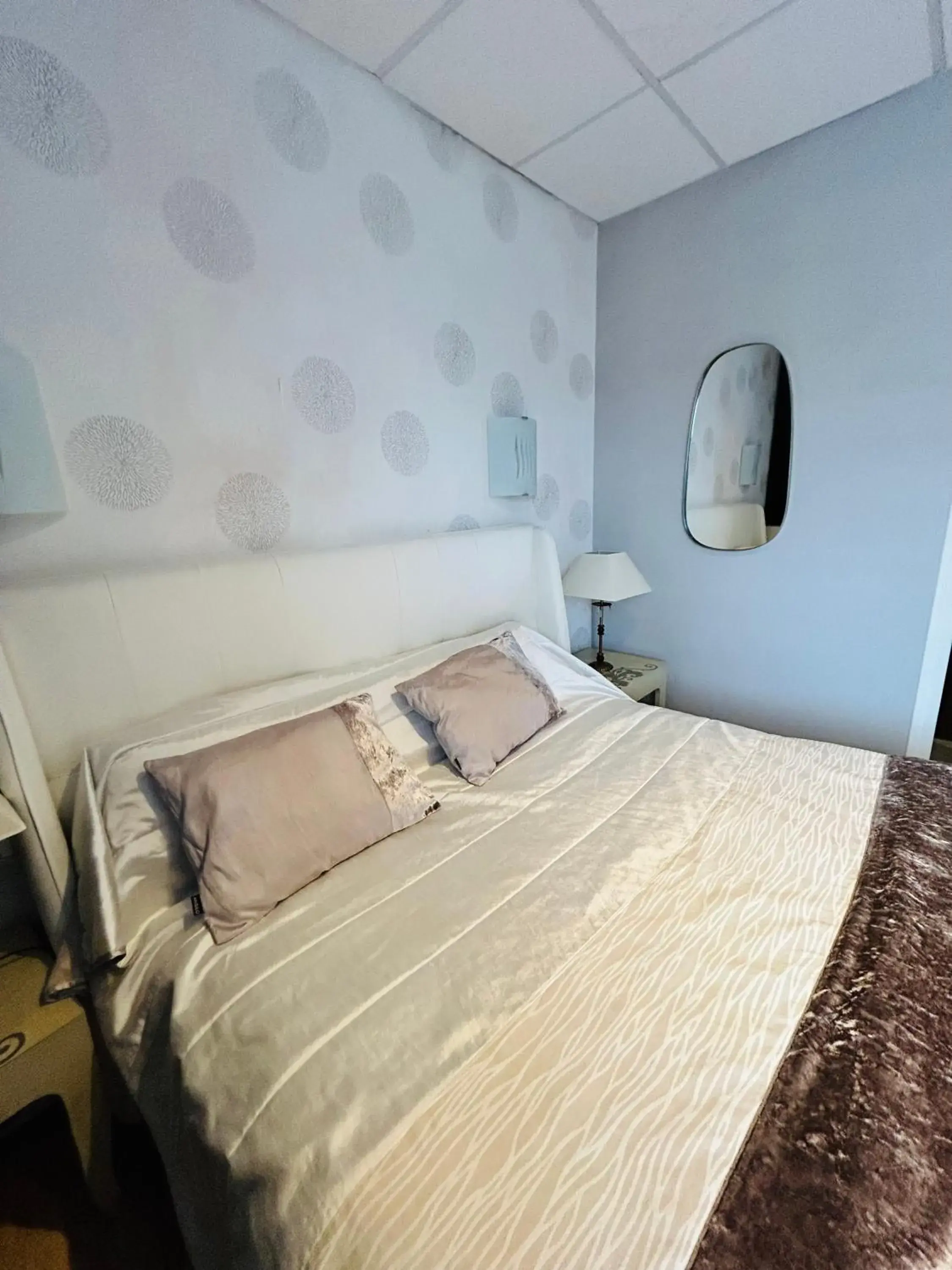 Bed in Logis Hôtel L'Ayguelade Bed in Logis Hôtel L'Ayguelade