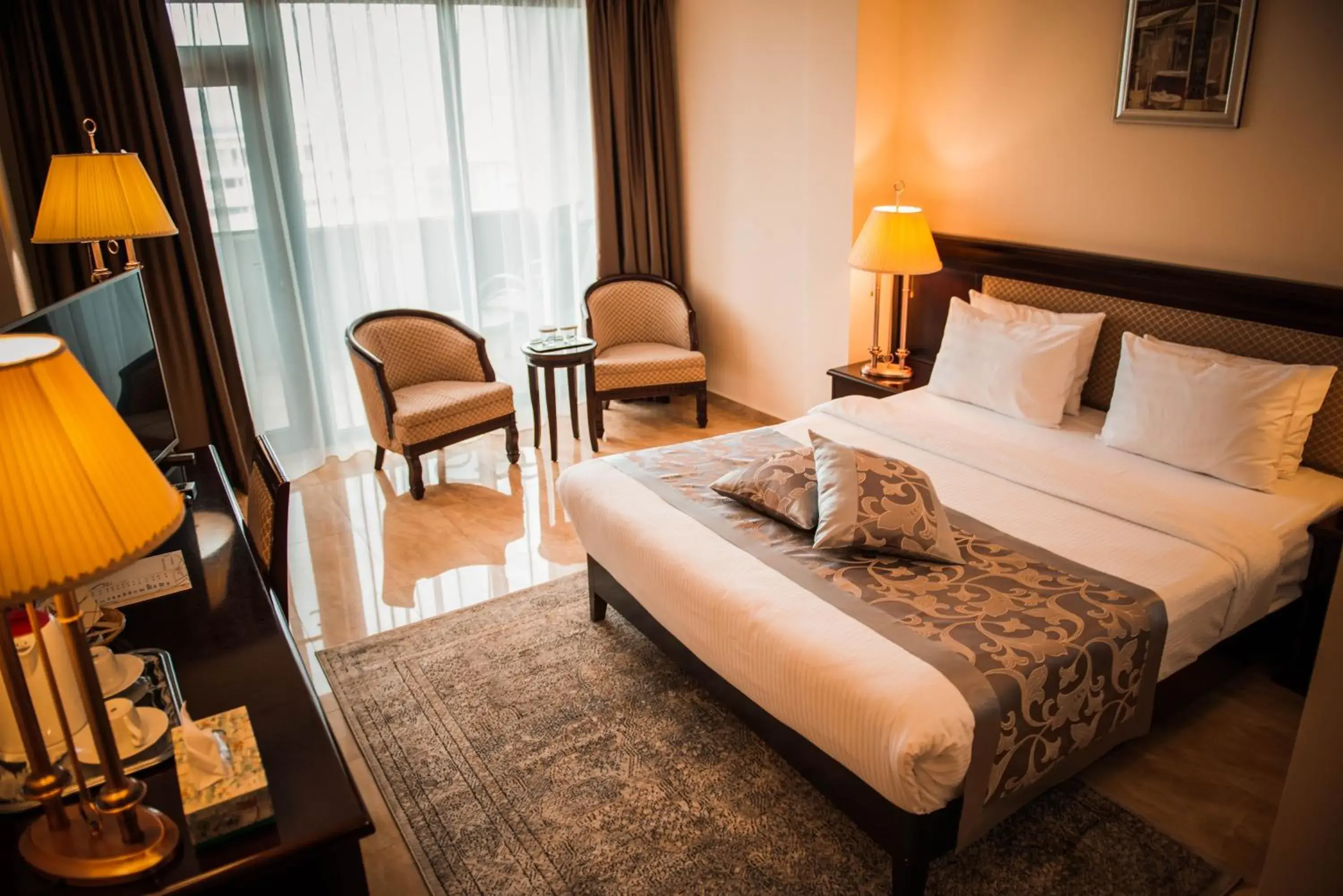 Bed in Hotel Del Mar & Conference Center Bed in Hotel Del Mar & Conference Center