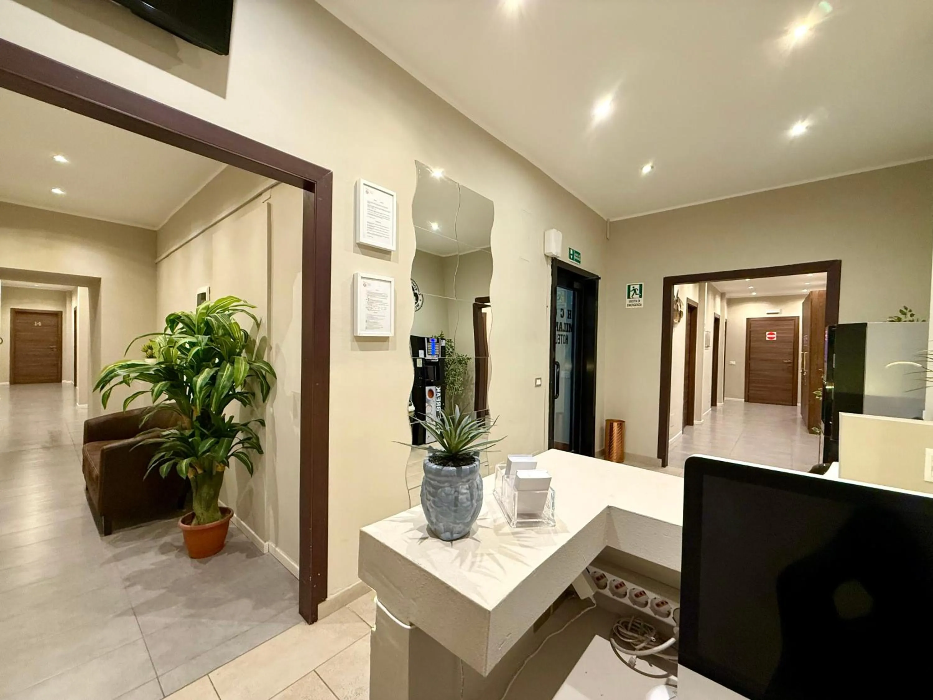 Seating area in Carlo Goldoni Hotel