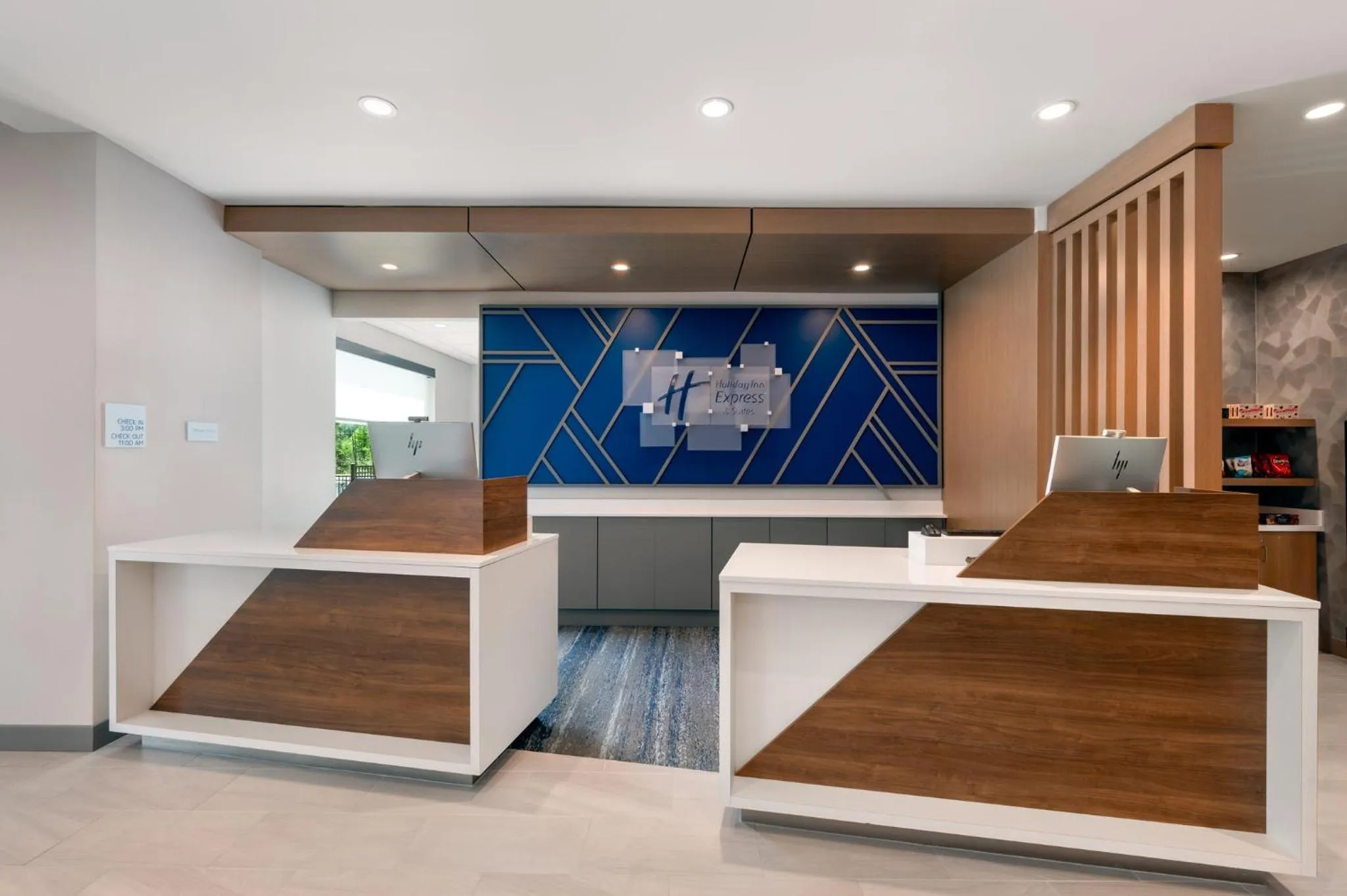 Property building in Holiday Inn Express & Suites Pittsfield-Lenox-Berkshires by IHG