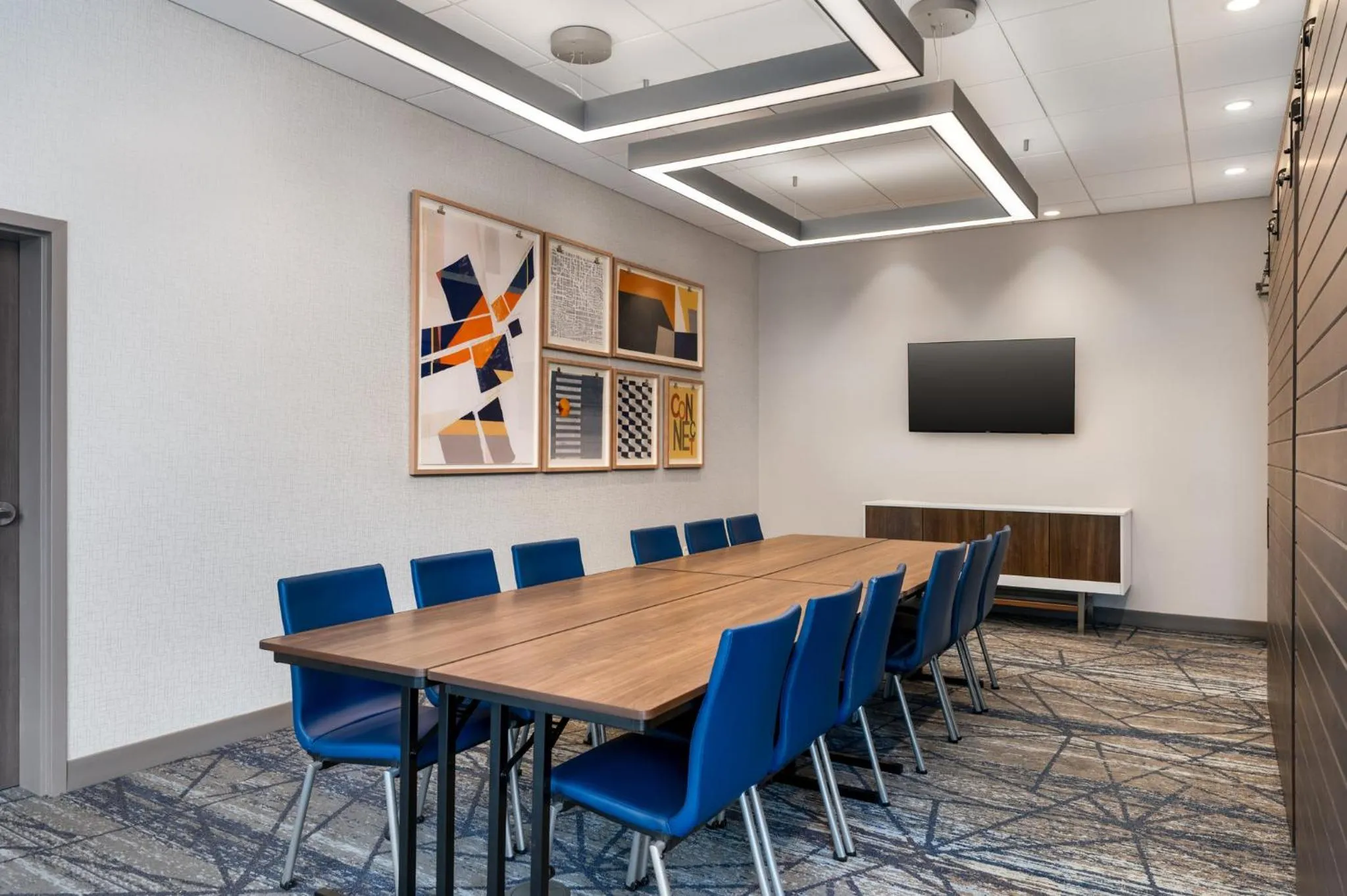 Meeting/conference room in Holiday Inn Express & Suites Pittsfield-Lenox-Berkshires by IHG