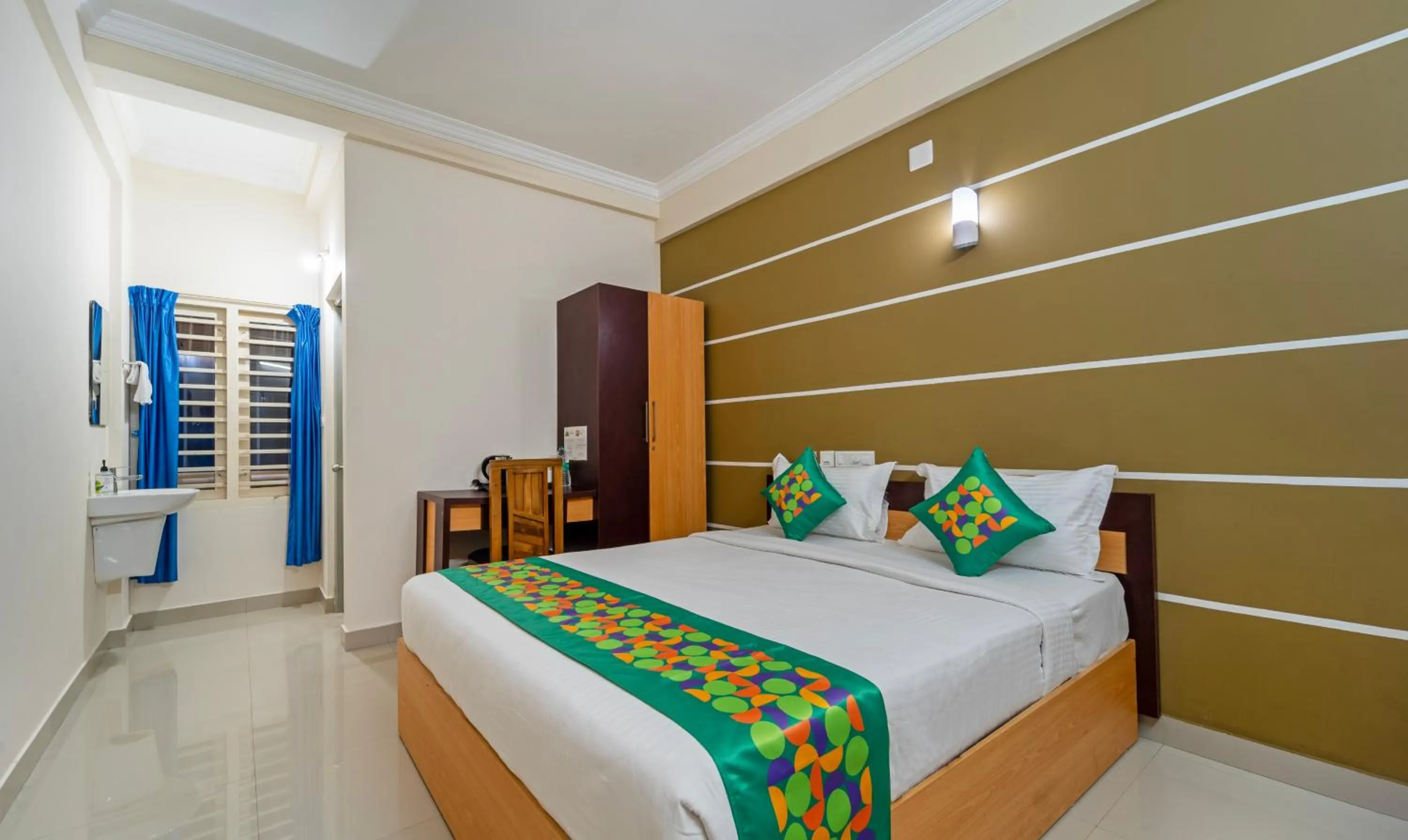 Bedroom, Bed in Treebo Thoduvas Star Plaza Cochin Airport
