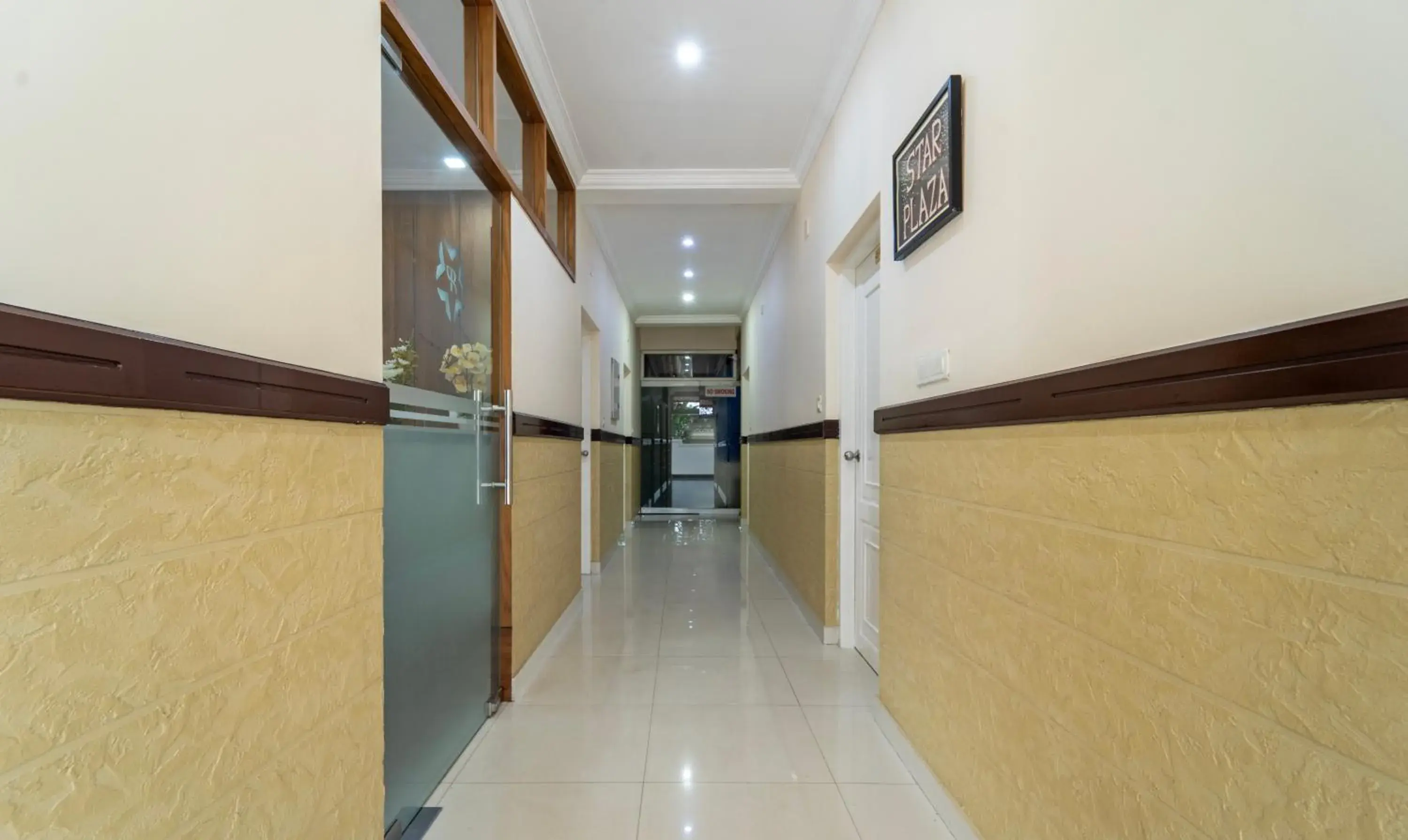 Lobby or reception in Treebo Thoduvas Star Plaza Cochin Airport Lobby or reception in Treebo Thoduvas Star Plaza Cochin Airport