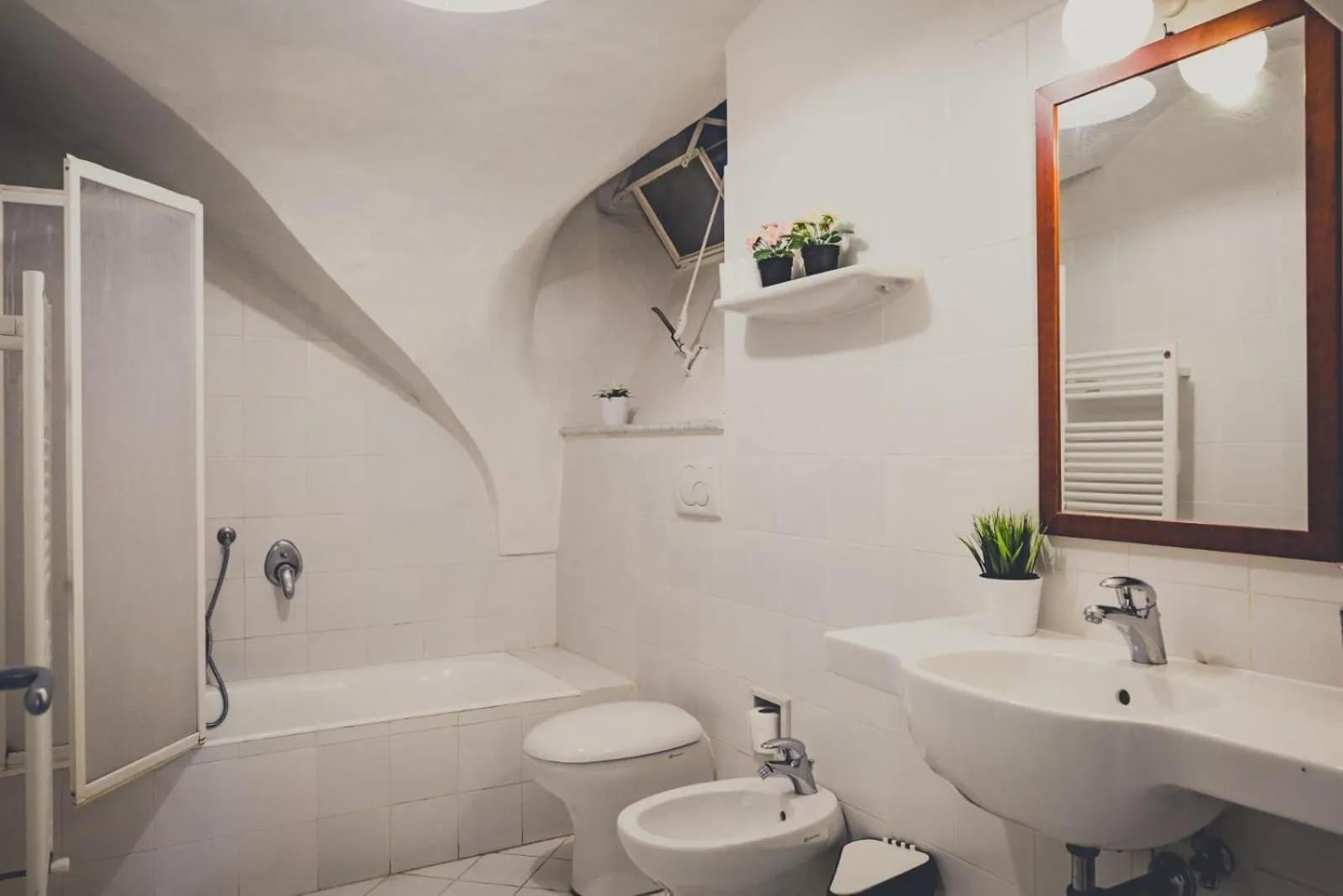 Bathroom in Gattopardo Rooms Florence