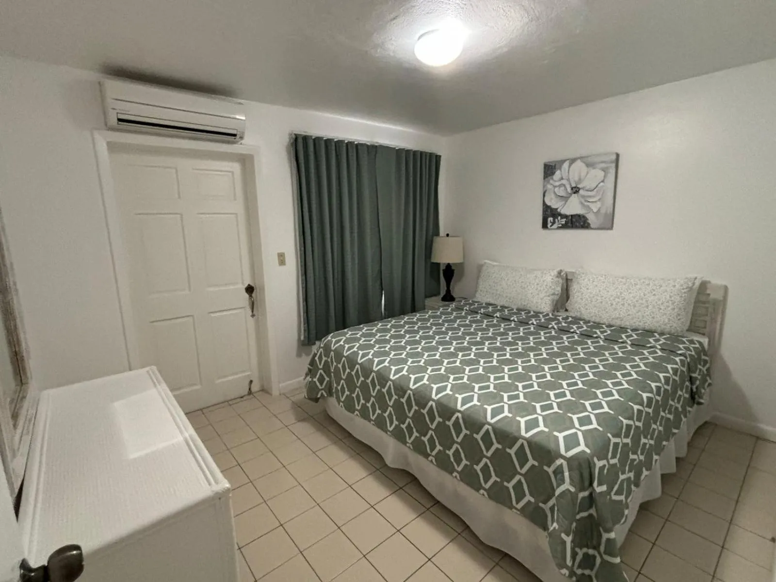 Bedroom, Bed in L'Esperance Hotel