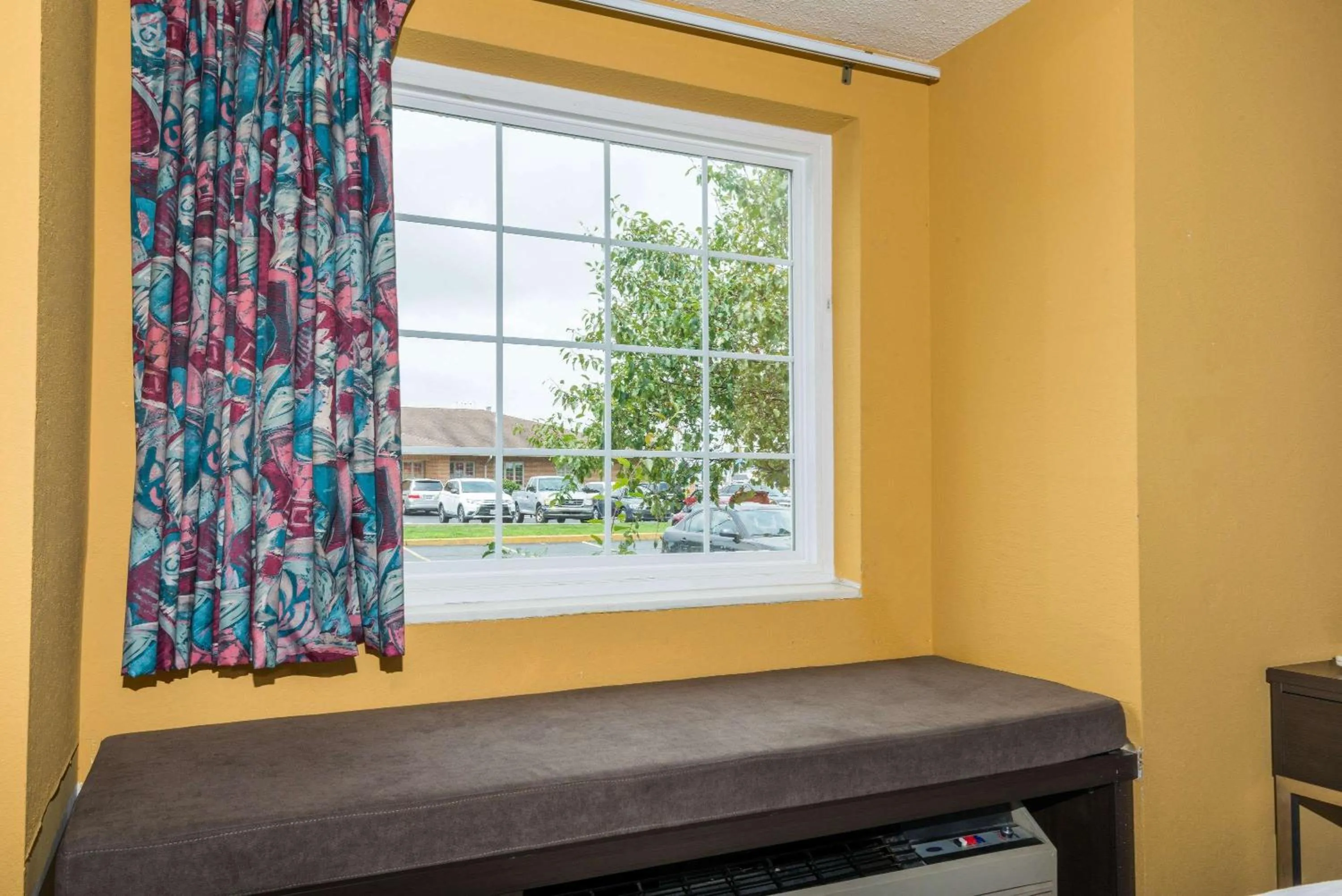 Photo of the whole room in Microtel Inn & Suites by Wyndham Riverside