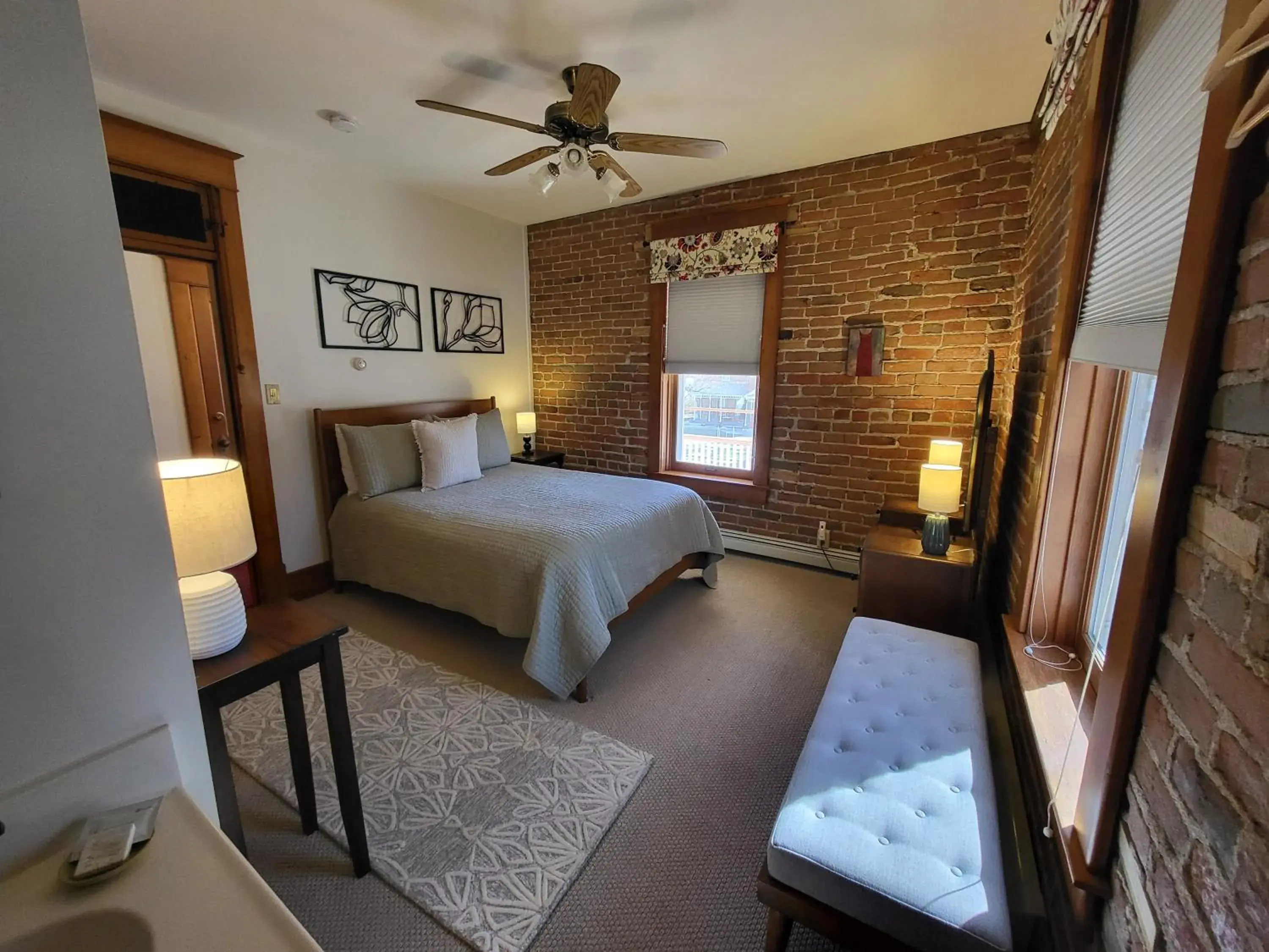 Double Room in Bross Hotel B & B Double Room in Bross Hotel B & B
