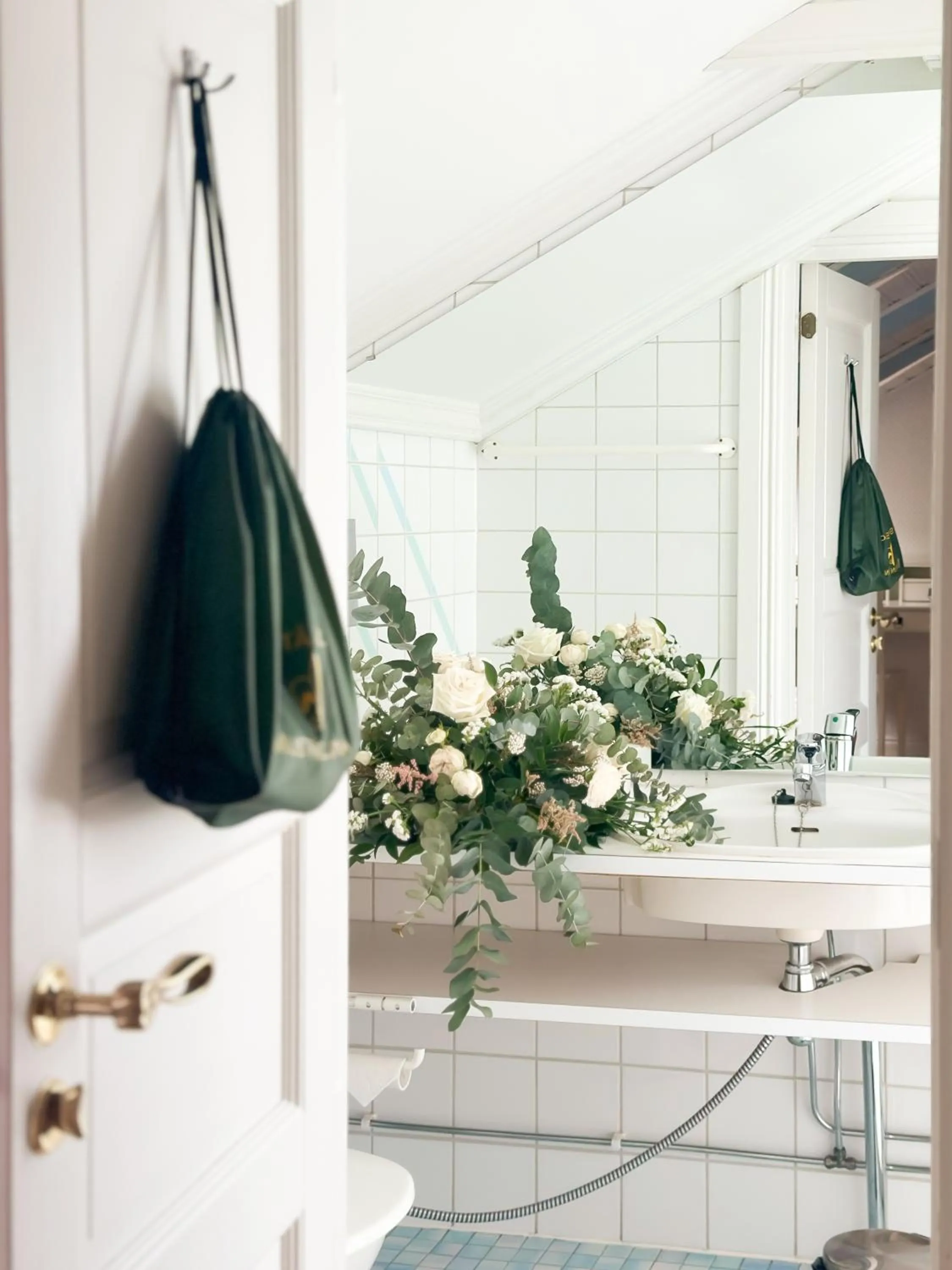 Toilet in Mustion Linna / Svartå Manor