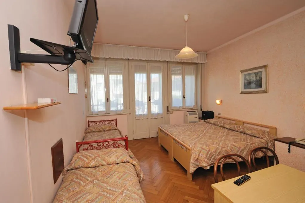 Bed in Hotel Elena