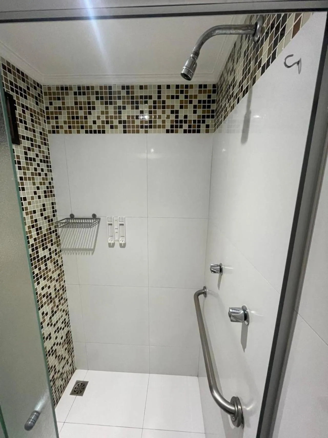 Bathroom in Park Tower Campinas Residence by Nacional Inn