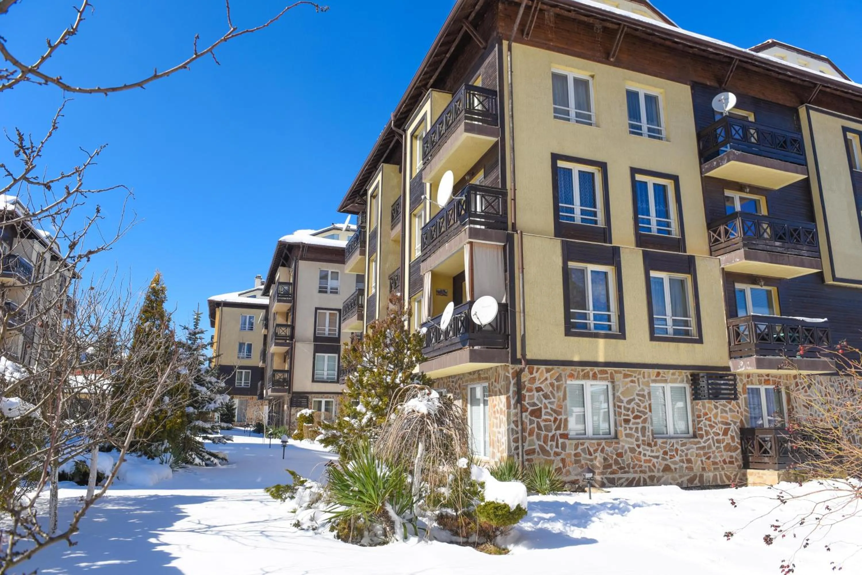 Property building in Hotel Bojur & Bojurland Apartment Complex