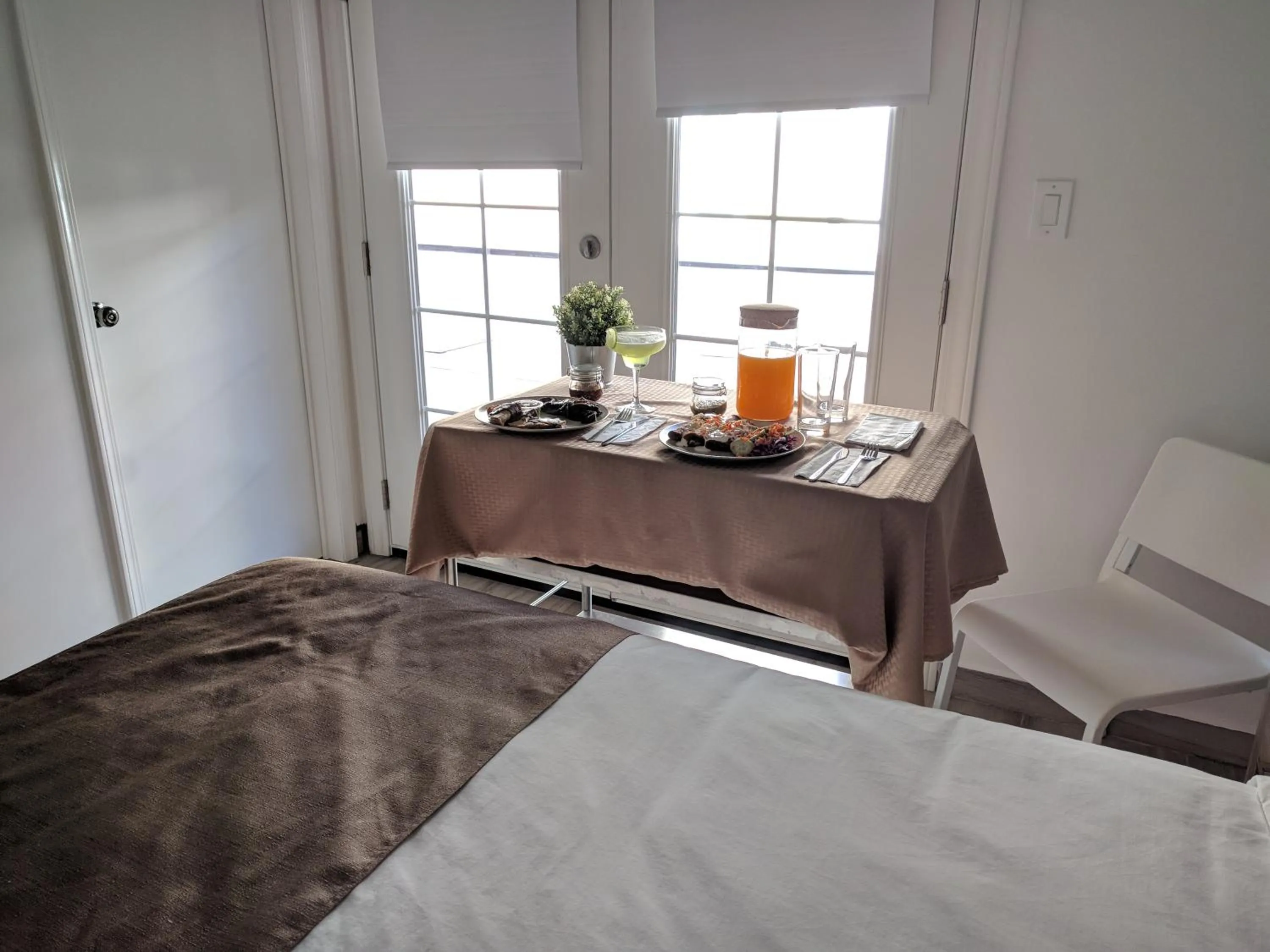 Bed in California Comfort & Suites