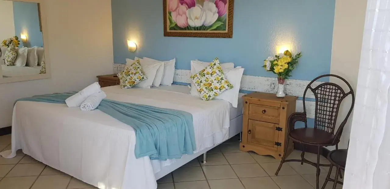 Bed in Coronado Inn Hotel Bed in Coronado Inn Hotel