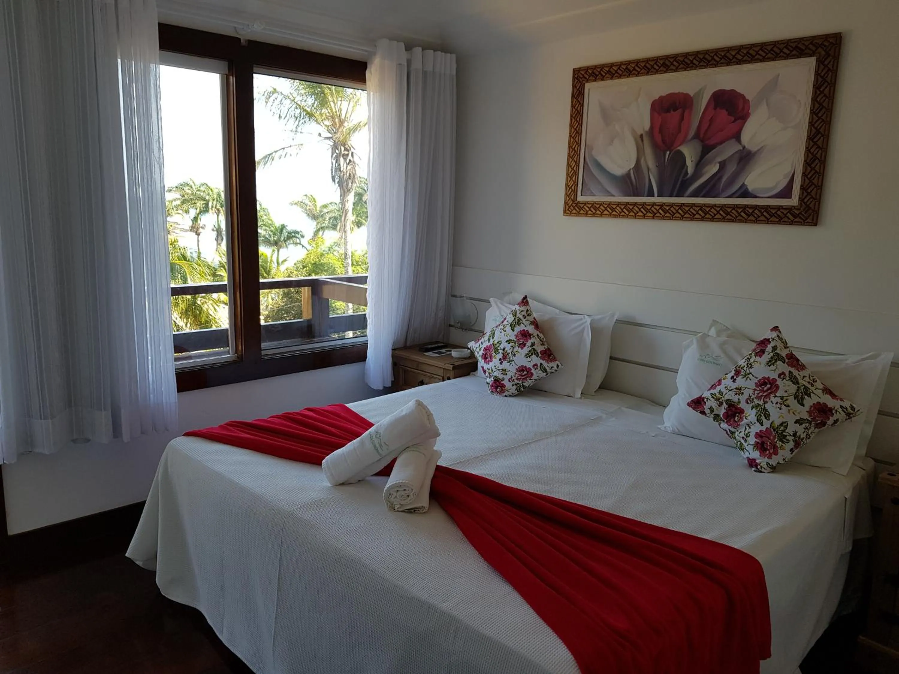 Bed in Coronado Inn Hotel