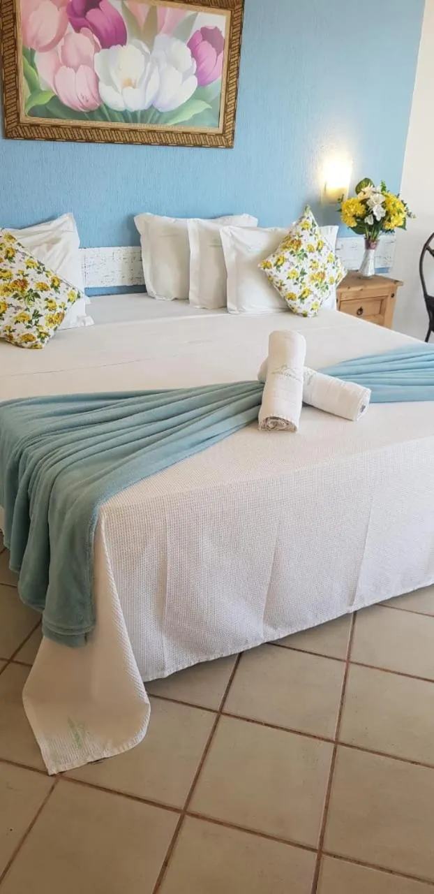 Bed in Coronado Inn Hotel