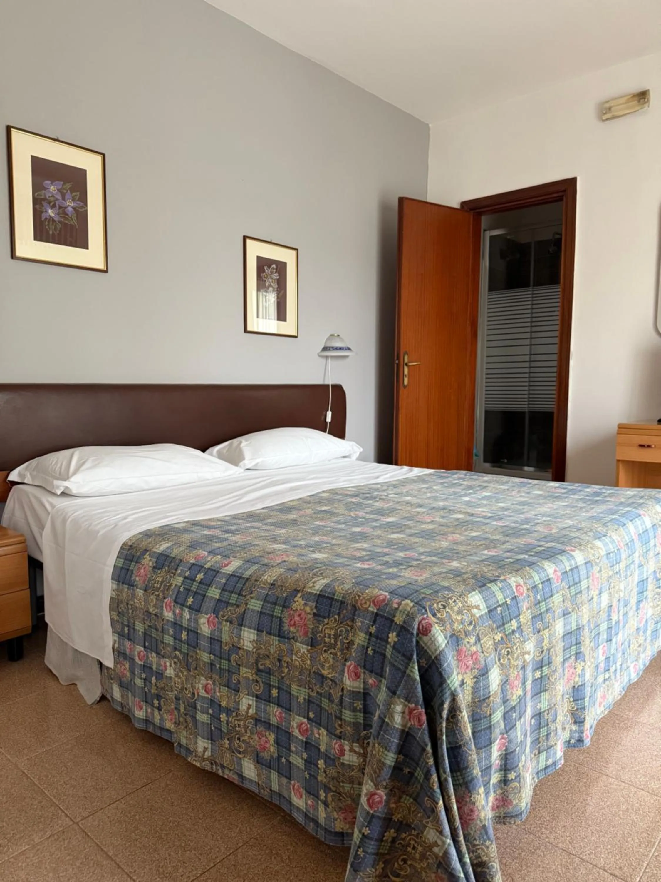 Bed in Cristal Hotel