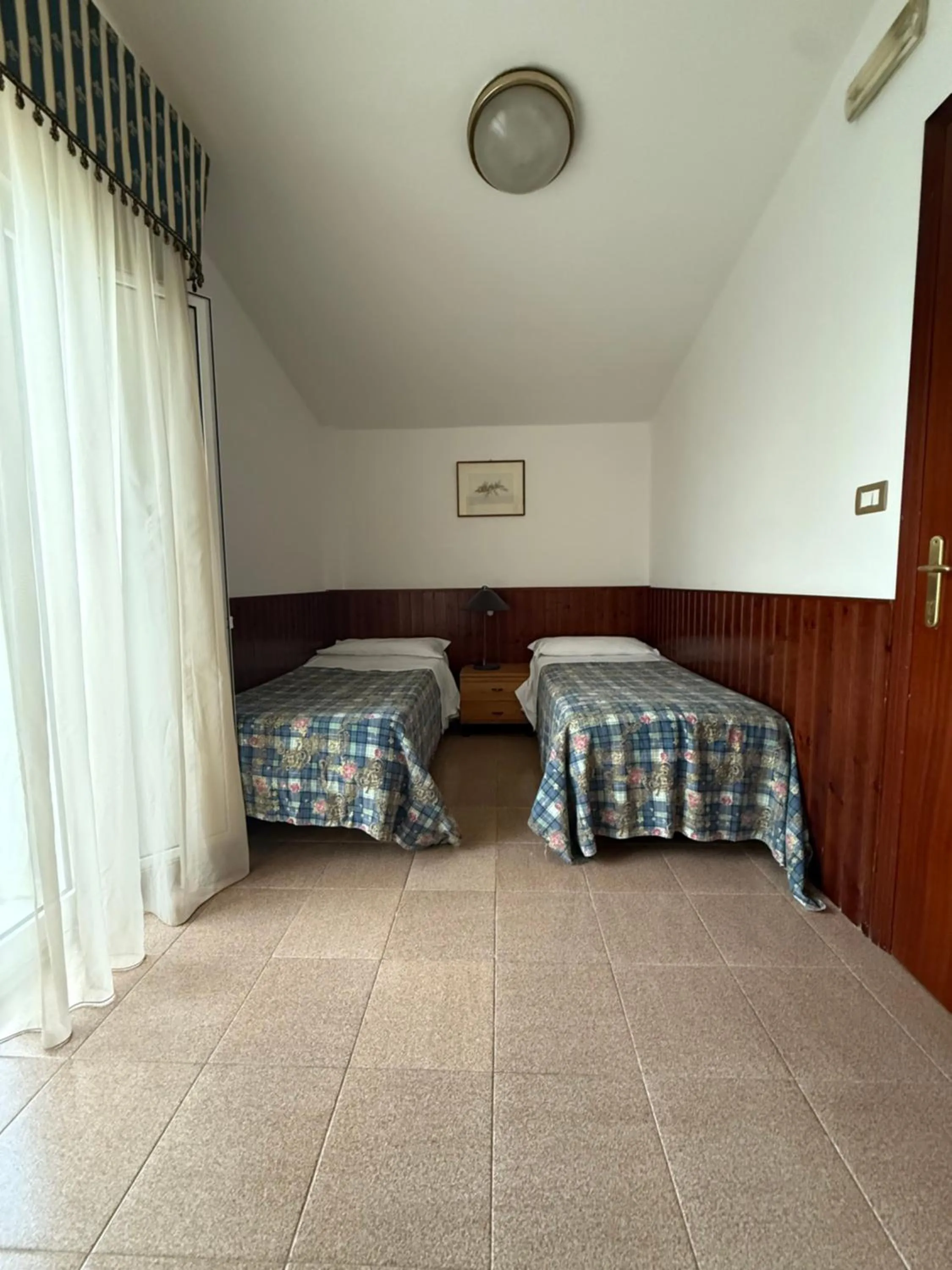 Bed in Cristal Hotel