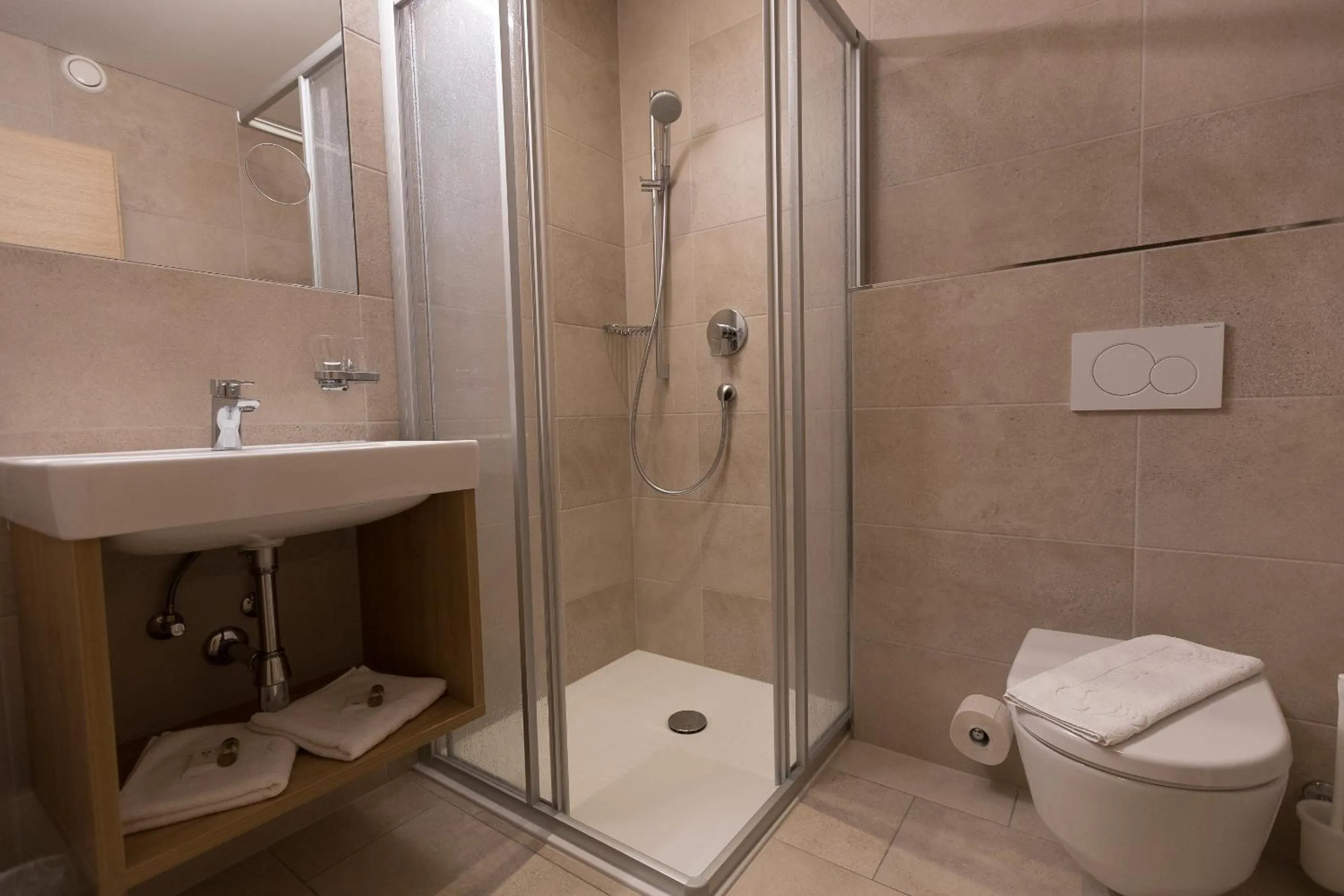 Shower in KOSIS Sports Lifestyle Hotel