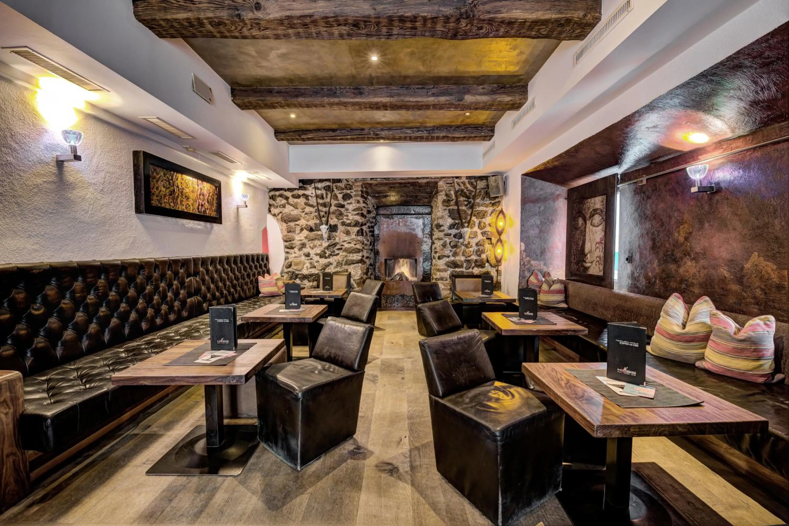 Lounge or bar in KOSIS Sports Lifestyle Hotel