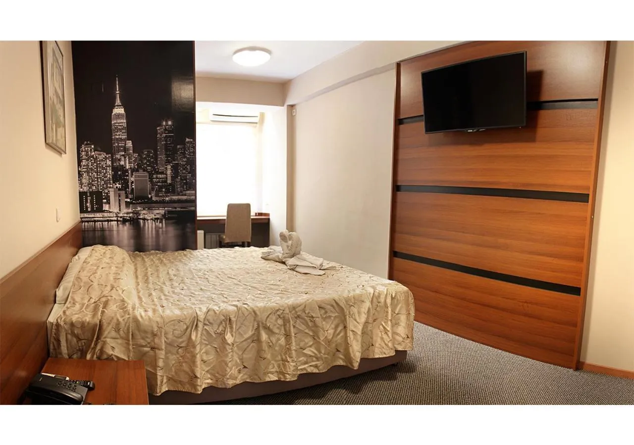 Hotel Ambasador
