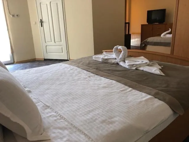 Bed in Hotel Ambasador