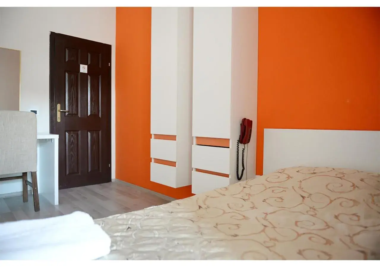 Single Room in Hotel Ambasador Single Room in Hotel Ambasador