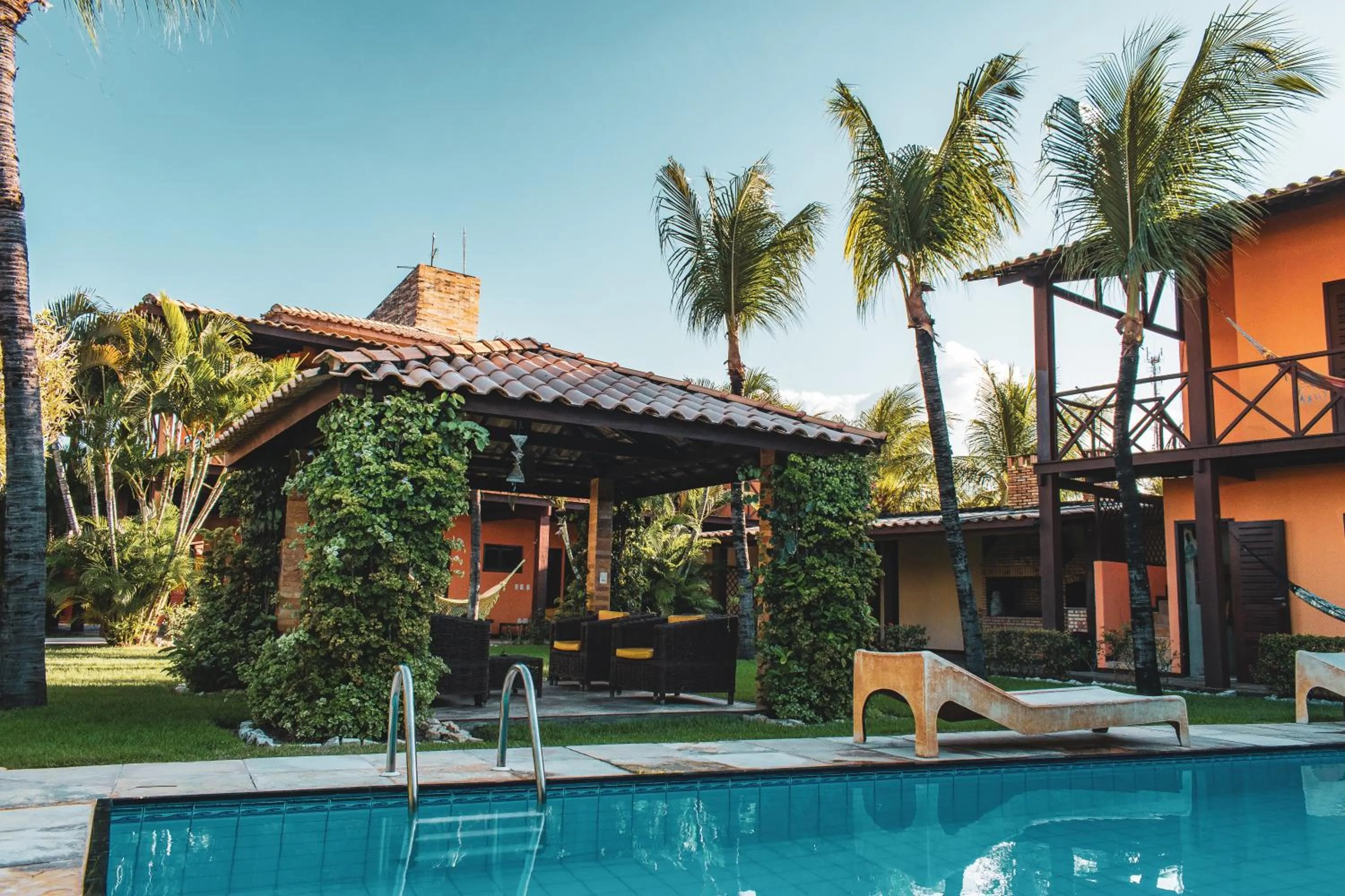 Swimming pool in Pousada Meeting Point & KiteSchool