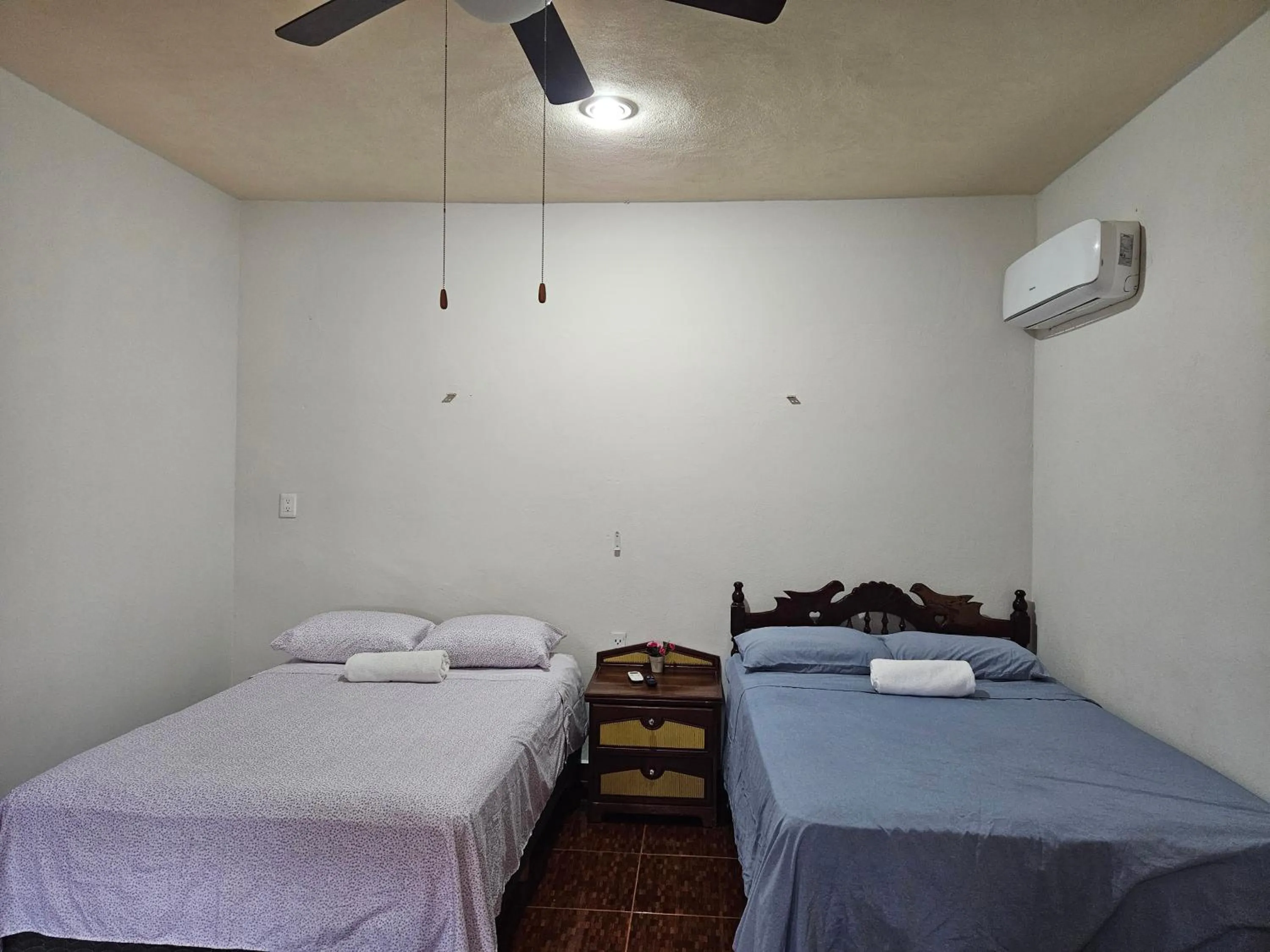 Photo of the whole room, Bed in El Padrino