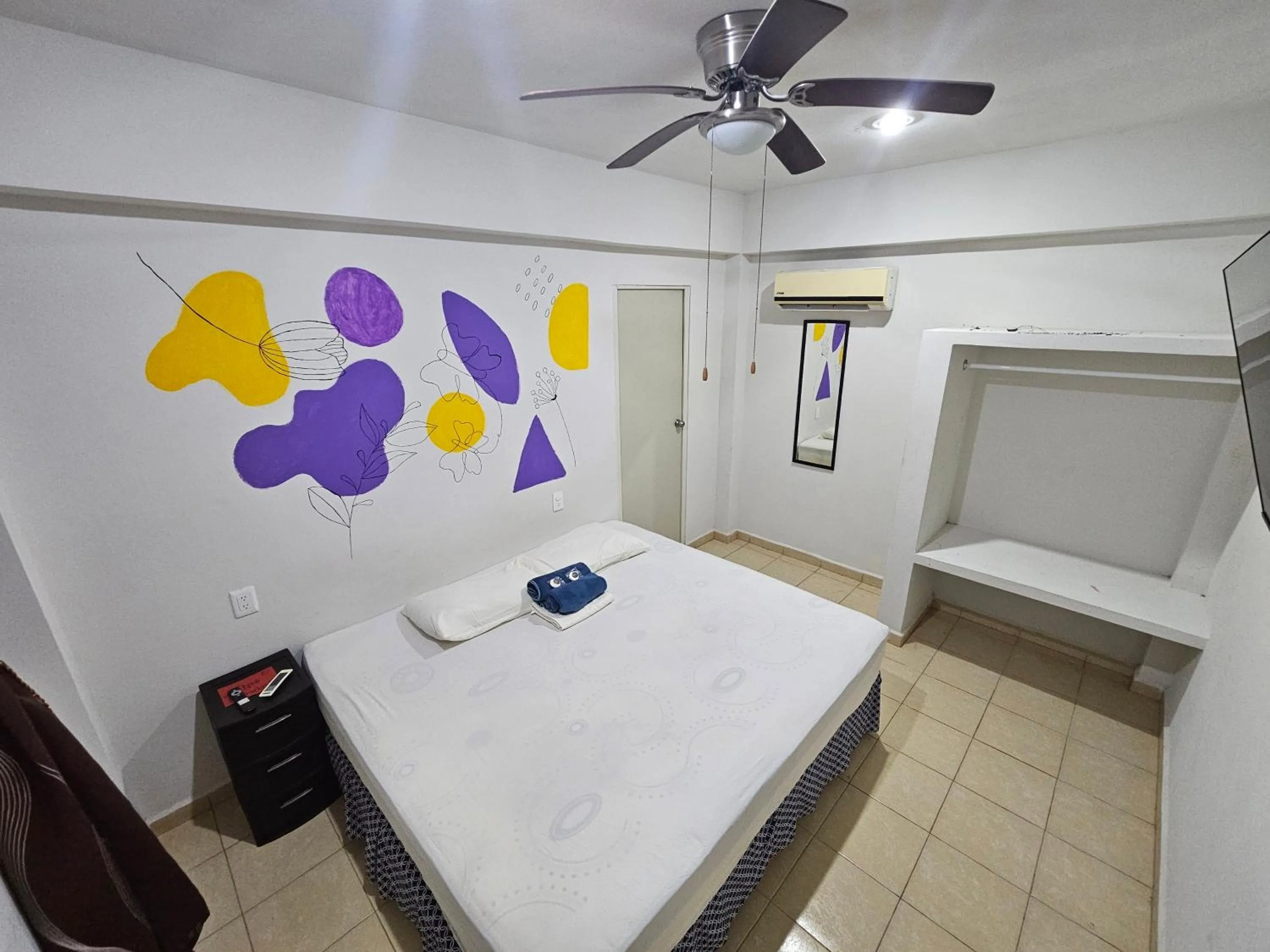 Photo of the whole room, Bed in El Padrino