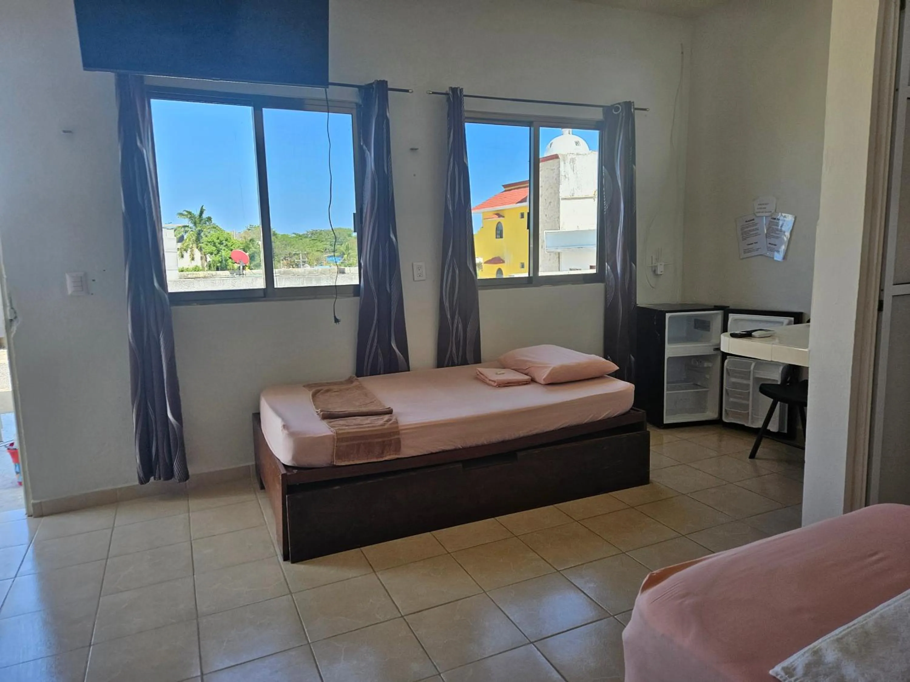 Photo of the whole room, Bed in El Padrino