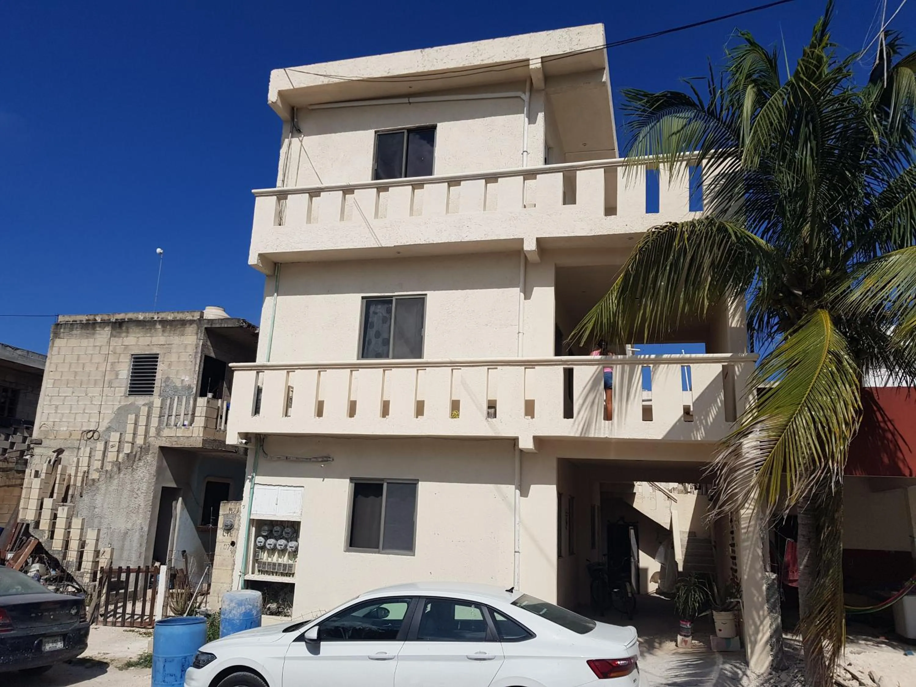 Facade/entrance in El Padrino