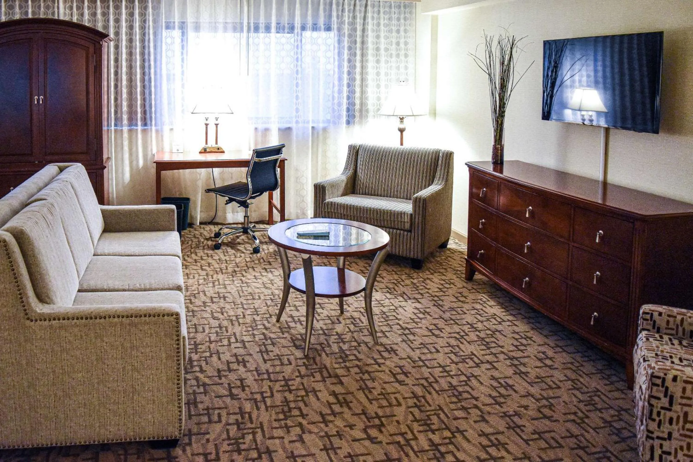 Bedroom in Comfort Inn & Suites Downtown Tacoma