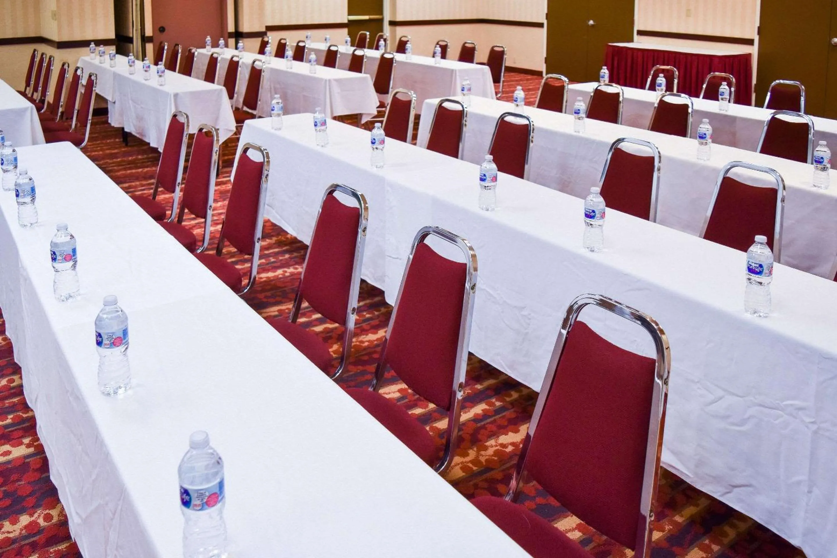 Meeting/conference room in Comfort Inn & Suites Downtown Tacoma
