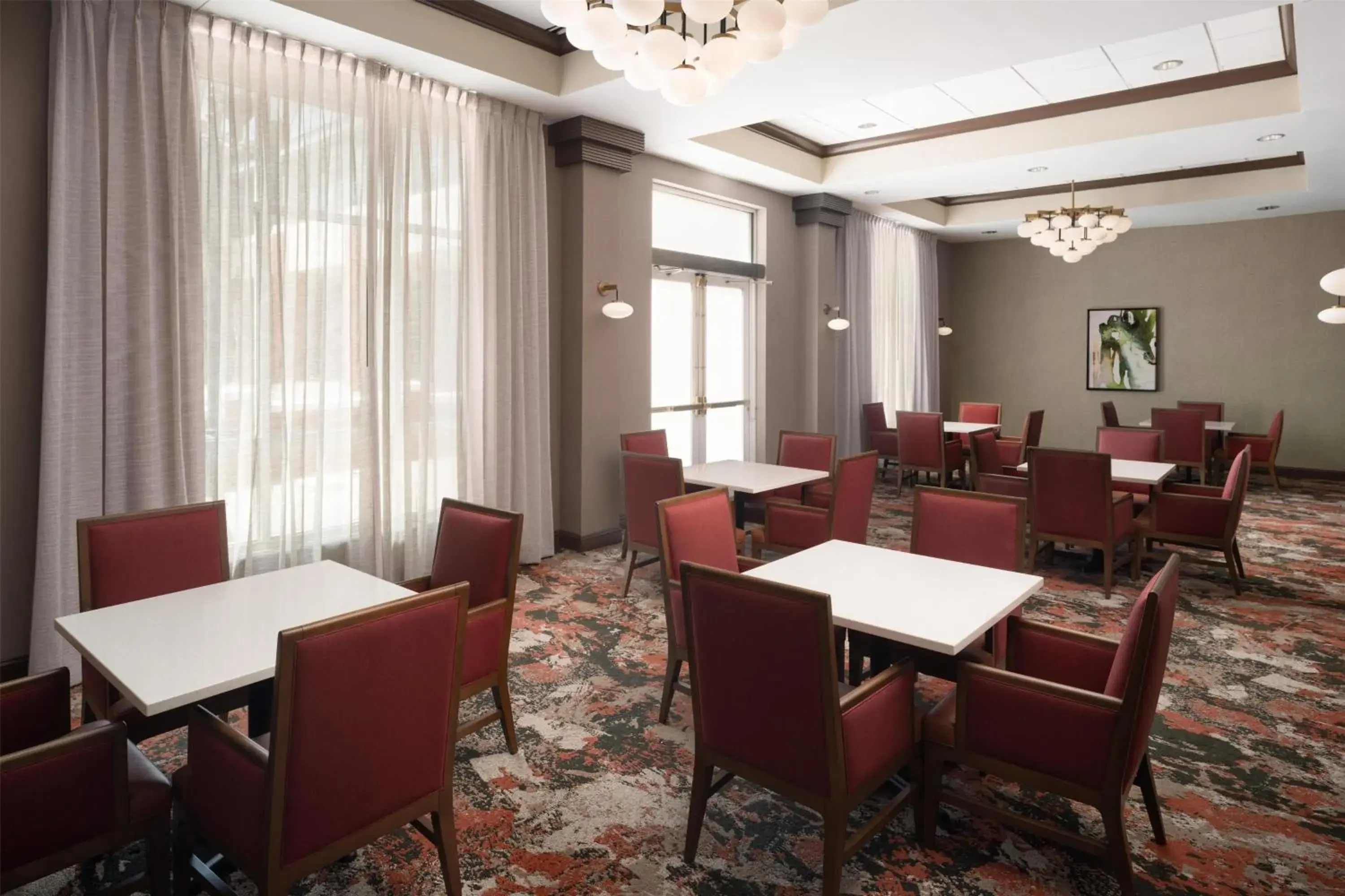 Restaurant/places to eat in Embassy Suites North Charleston Airport Hotel Convention Restaurant/places to eat in Embassy Suites North Charleston Airport Hotel Convention