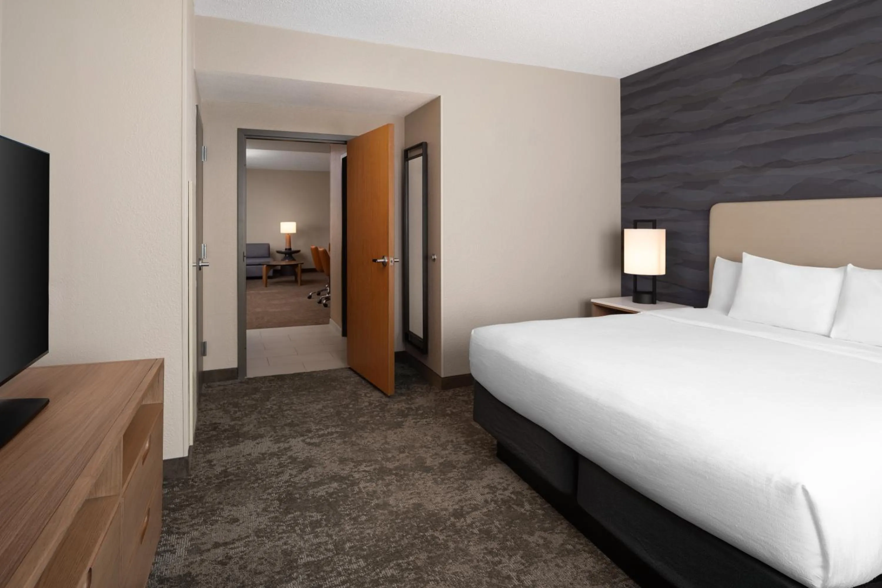 Bedroom, Bed in Embassy Suites North Charleston Airport Hotel Convention