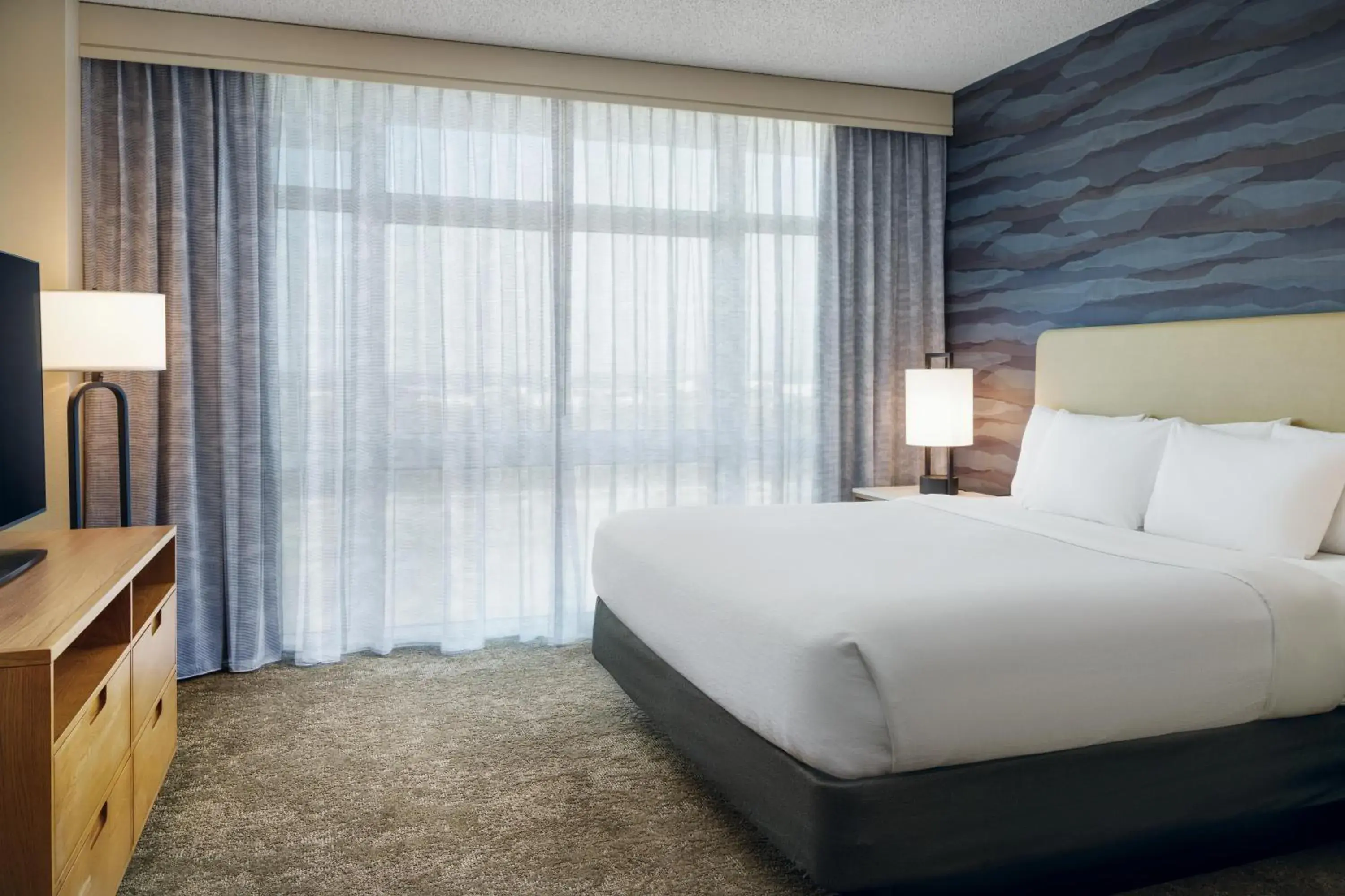 Bed in Embassy Suites North Charleston Airport Hotel Convention Bed in Embassy Suites North Charleston Airport Hotel Convention