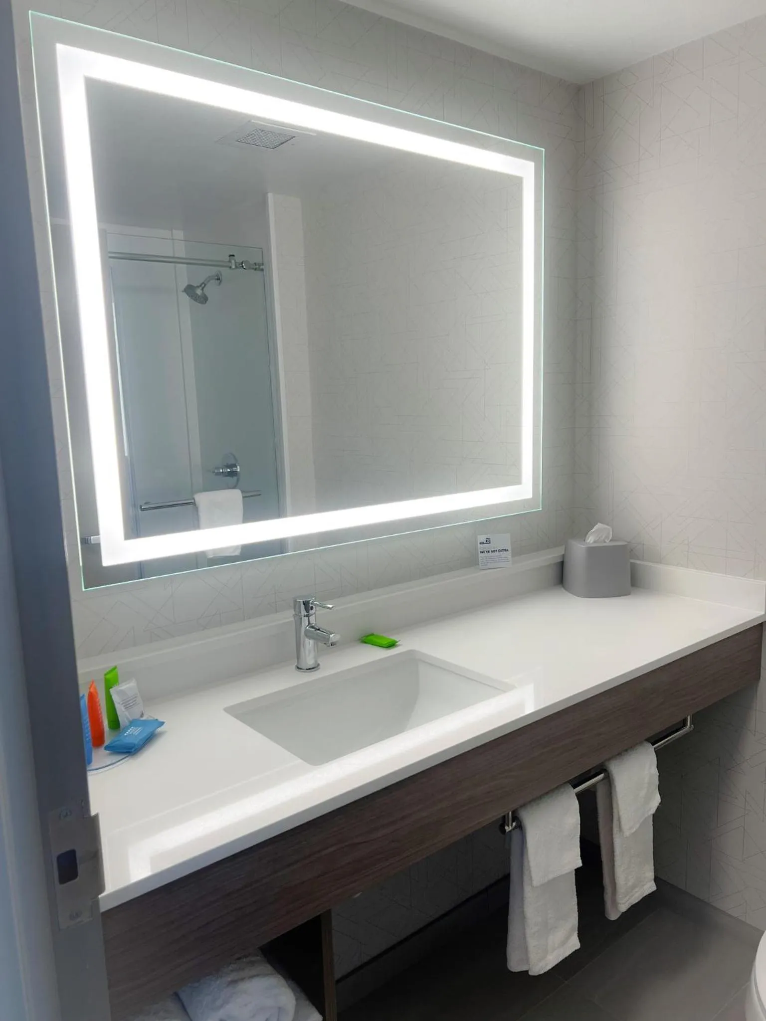 Photo of the whole room in Holiday Inn Express Federal Way - Seattle South by IHG