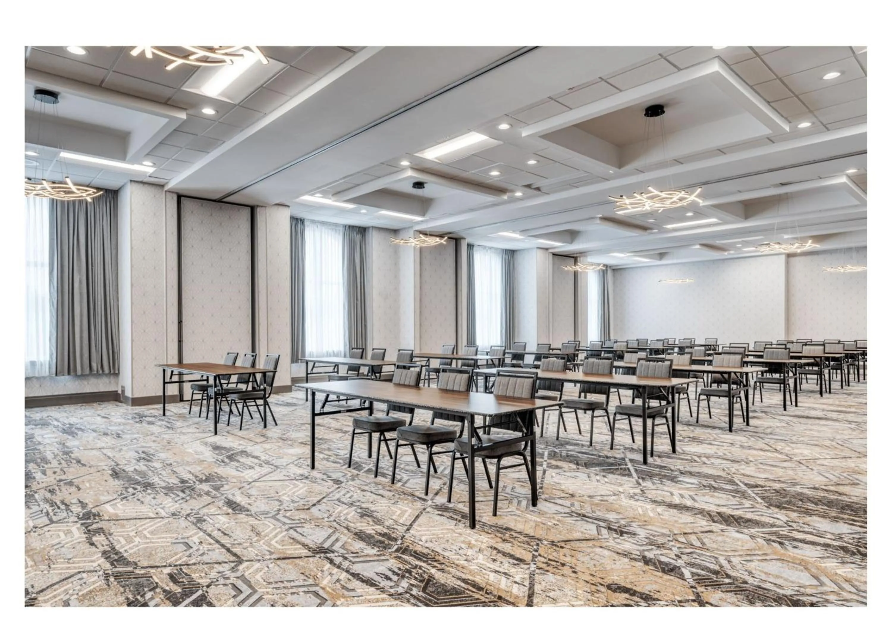 Meeting/conference room in Holiday Inn Express Federal Way - Seattle South by IHG