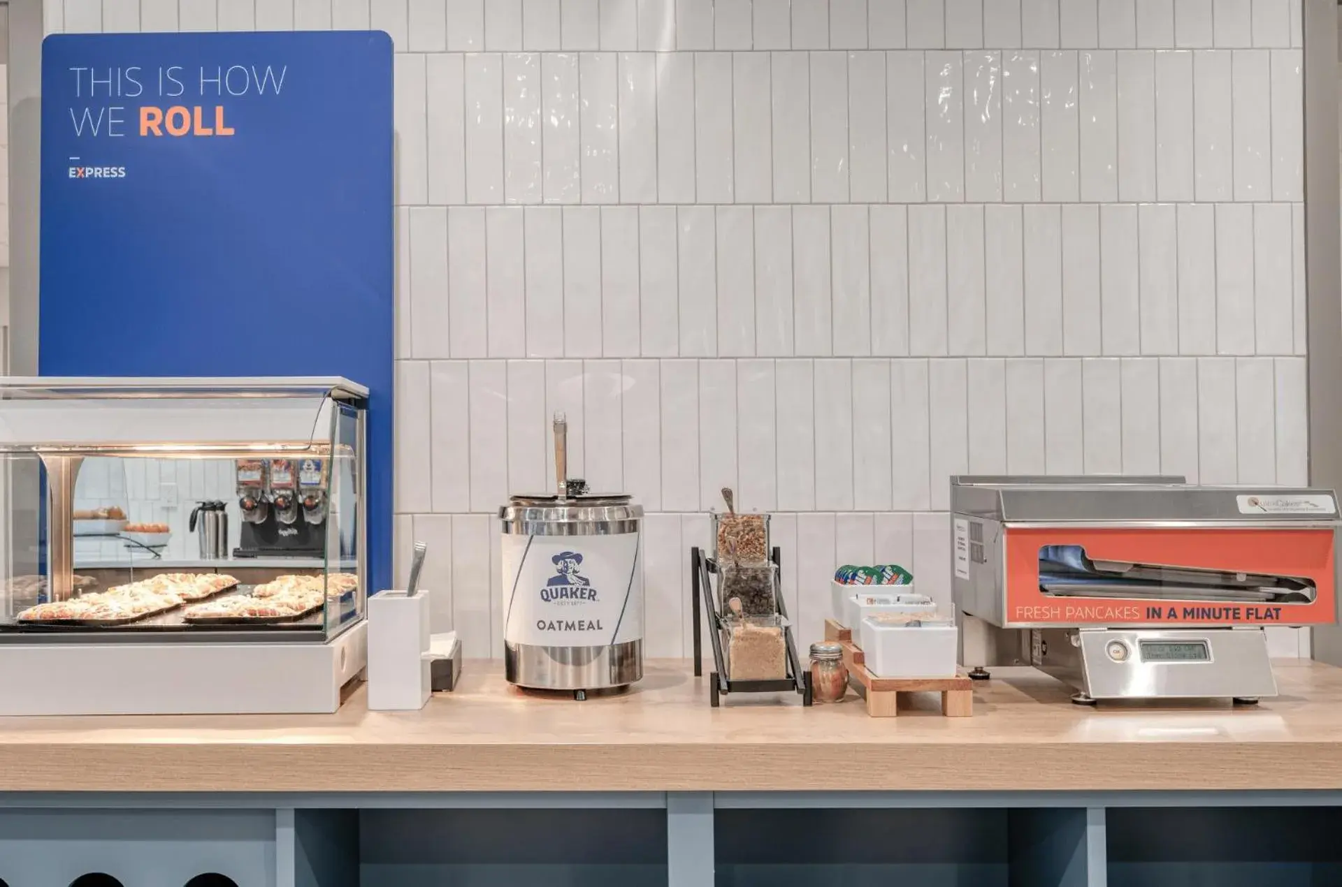 Breakfast in Holiday Inn Express Federal Way - Seattle South by IHG Breakfast in Holiday Inn Express Federal Way - Seattle South by IHG