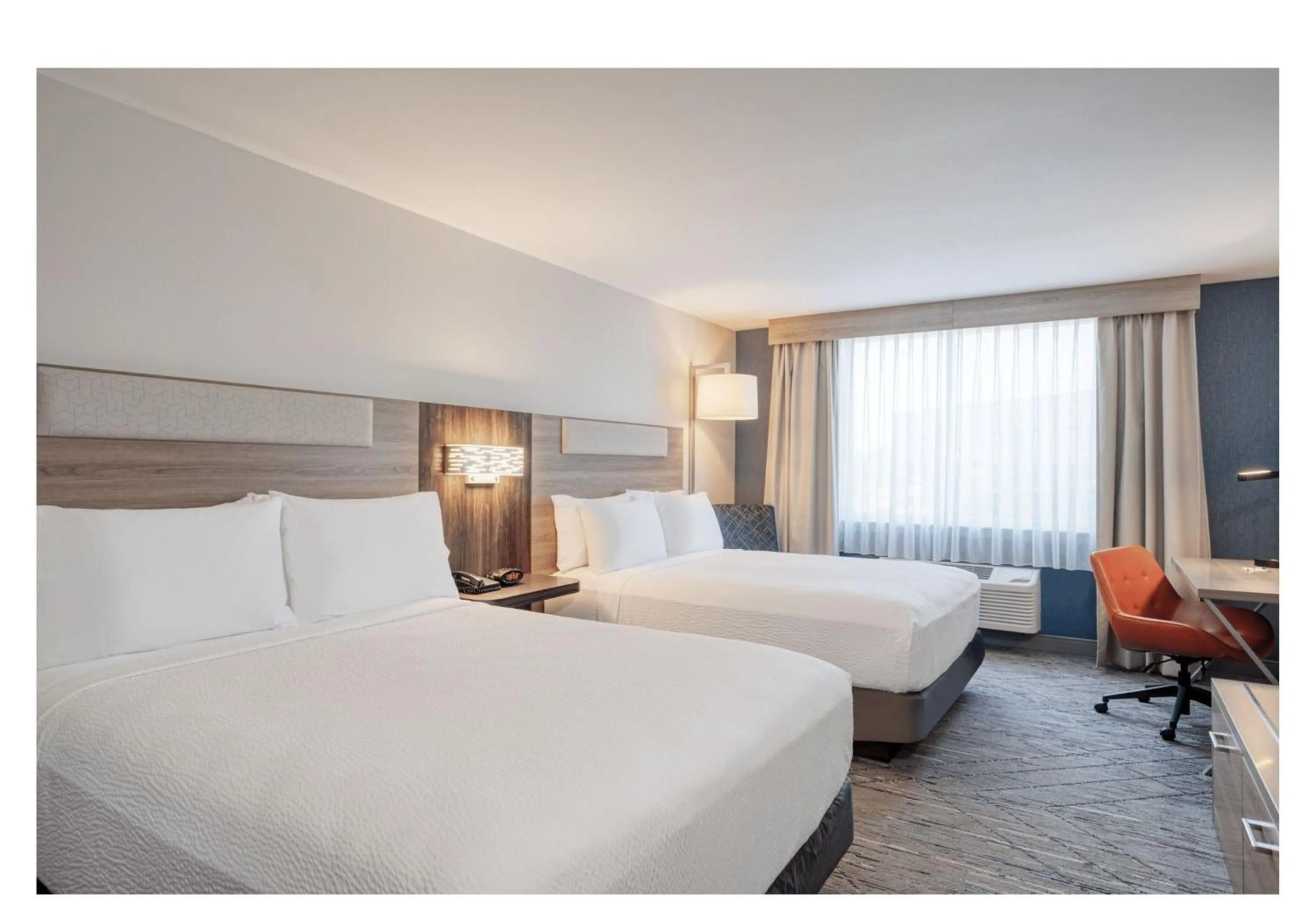 Photo of the whole room, Bed in Holiday Inn Express Federal Way - Seattle South by IHG