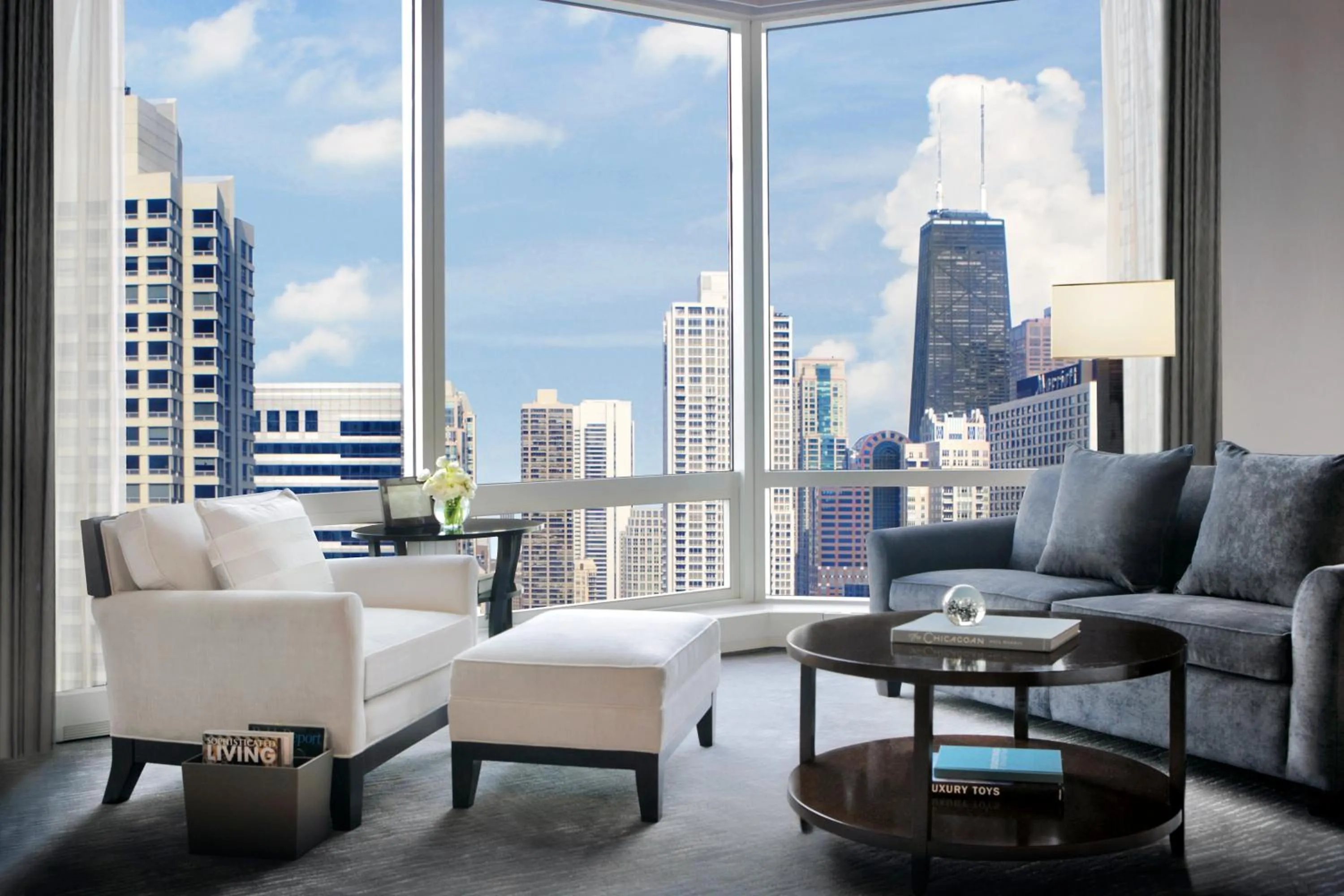 Coffee/tea facilities in Trump International Hotel & Tower Chicago