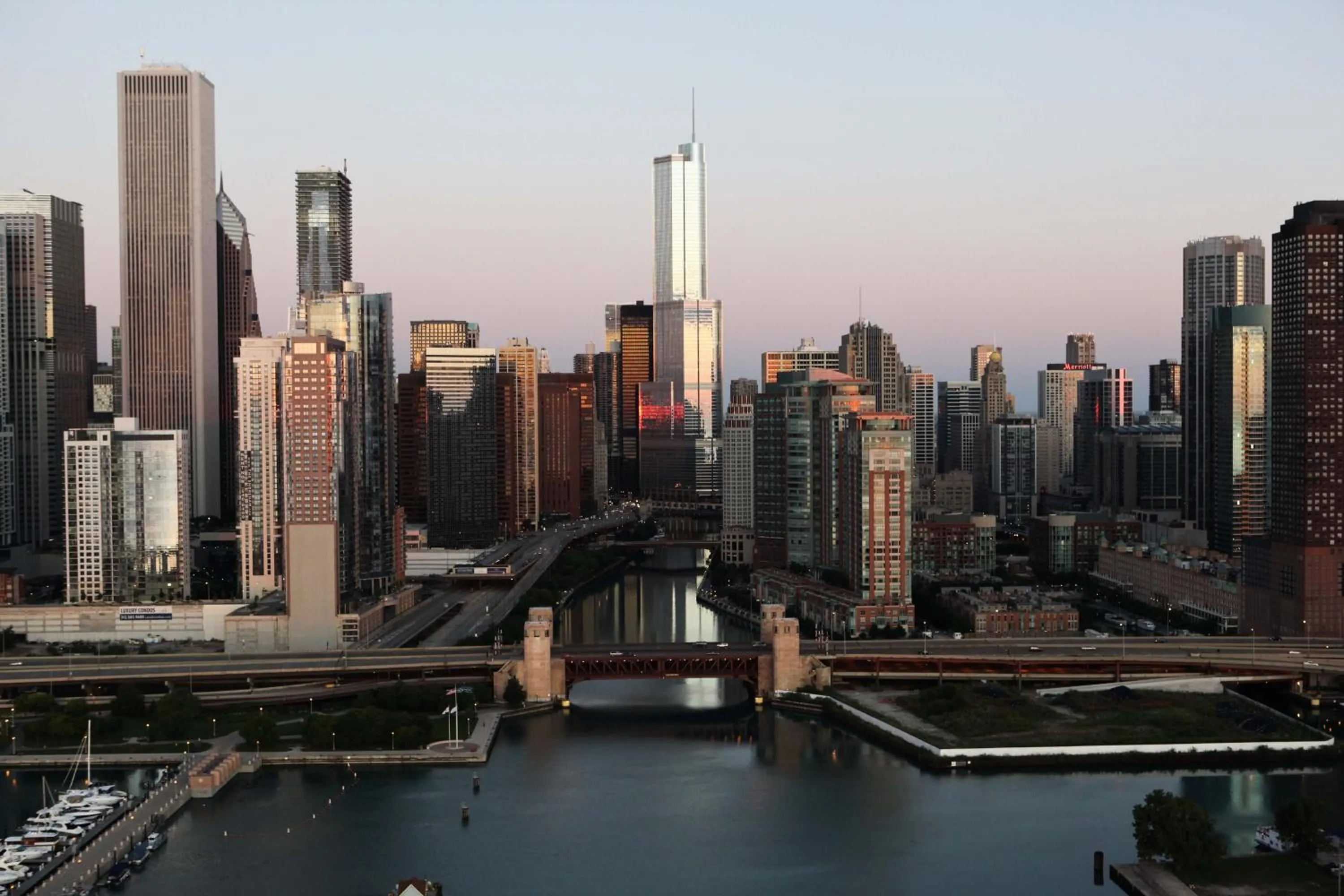 Facade/entrance in Trump International Hotel & Tower Chicago